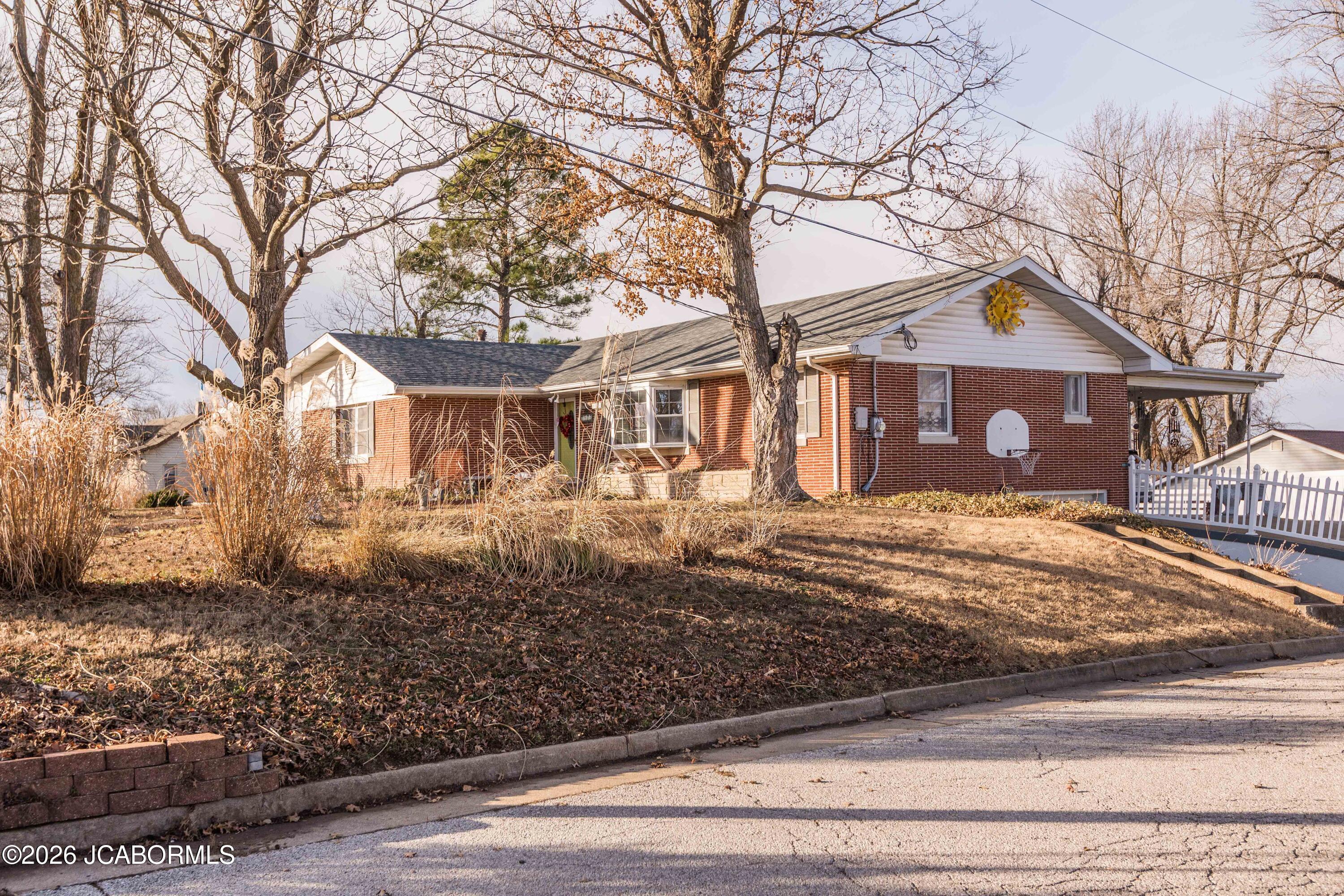 2922 S TEN MILE DRIVE