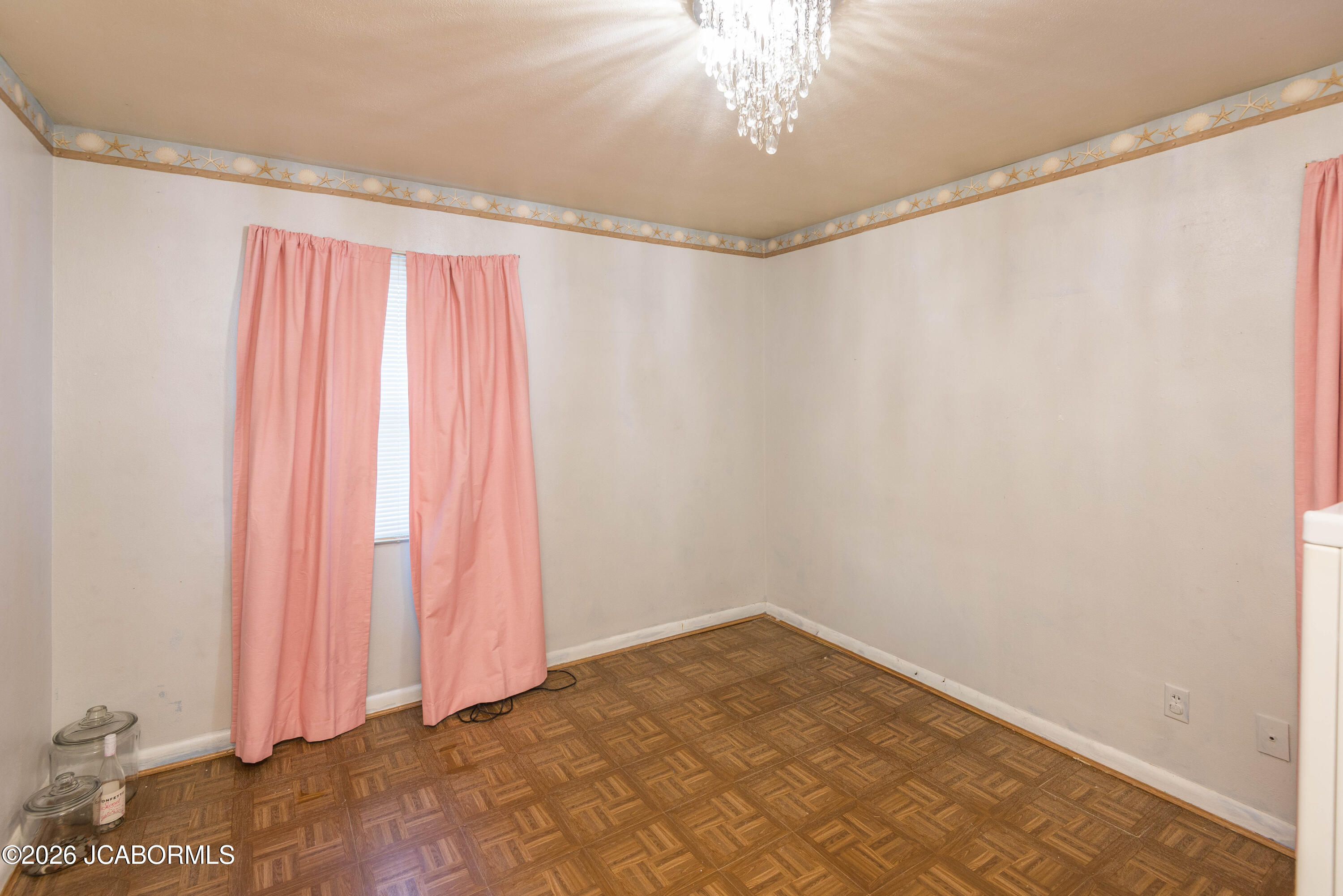 2922 S TEN MILE DRIVE