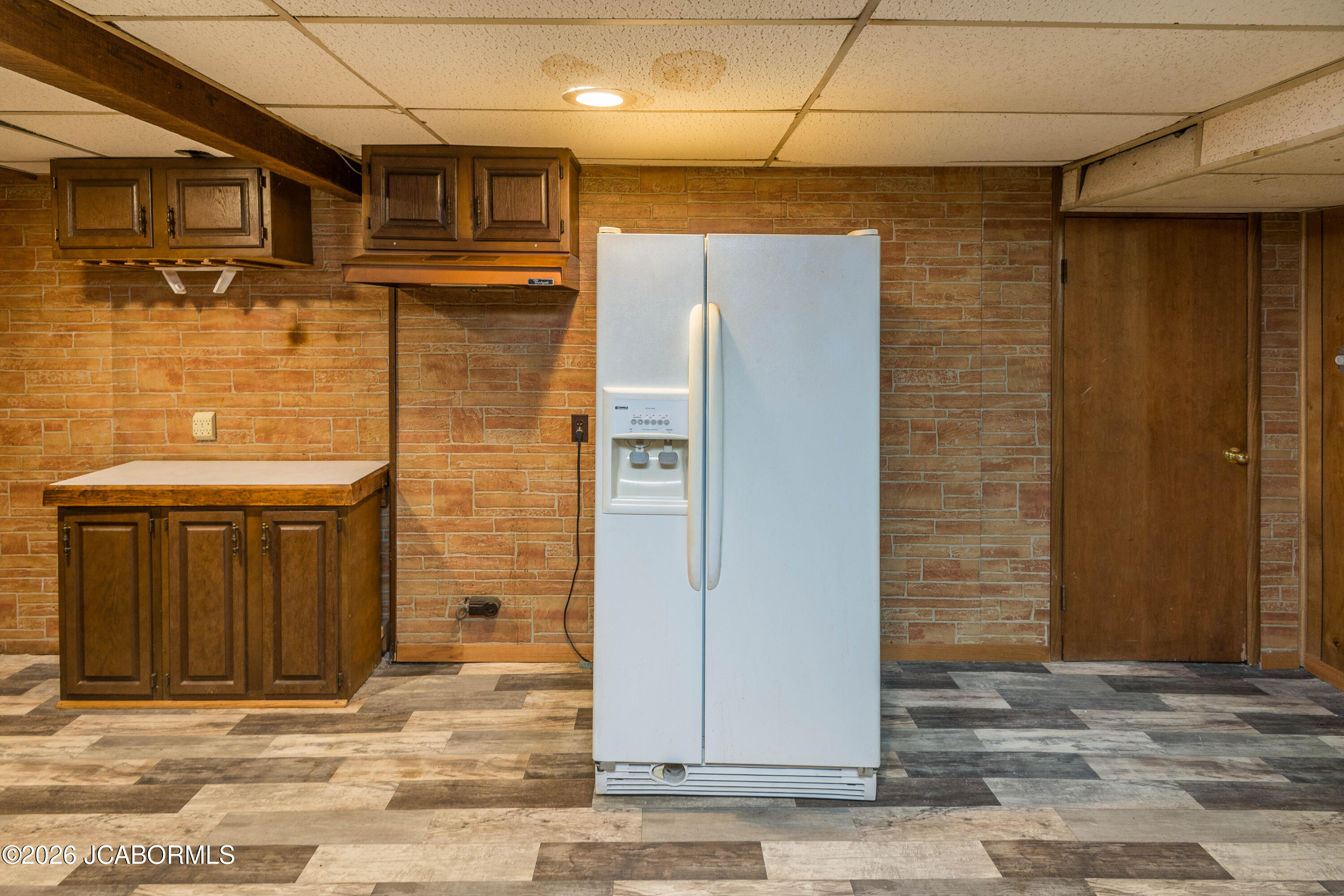 2922 S TEN MILE DRIVE