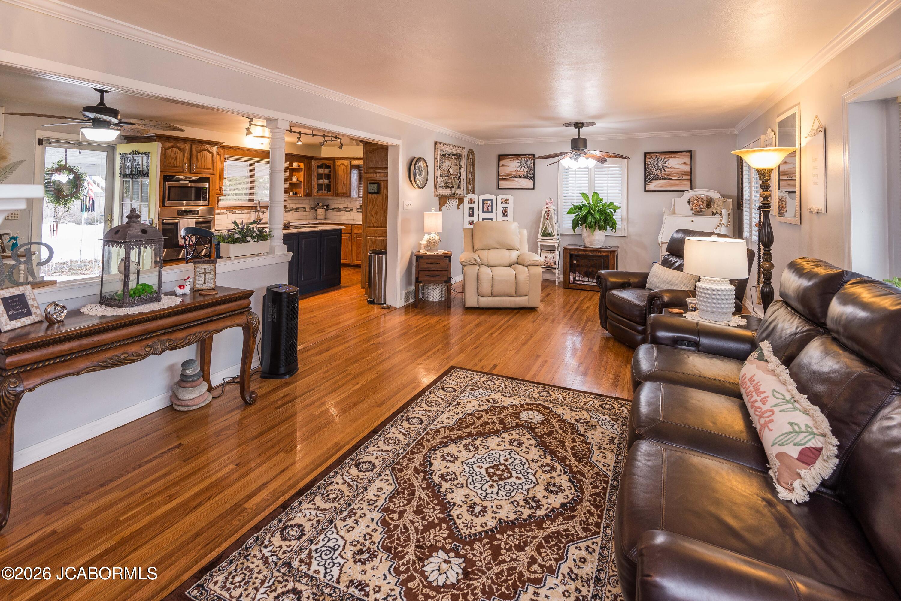 2922 S TEN MILE DRIVE