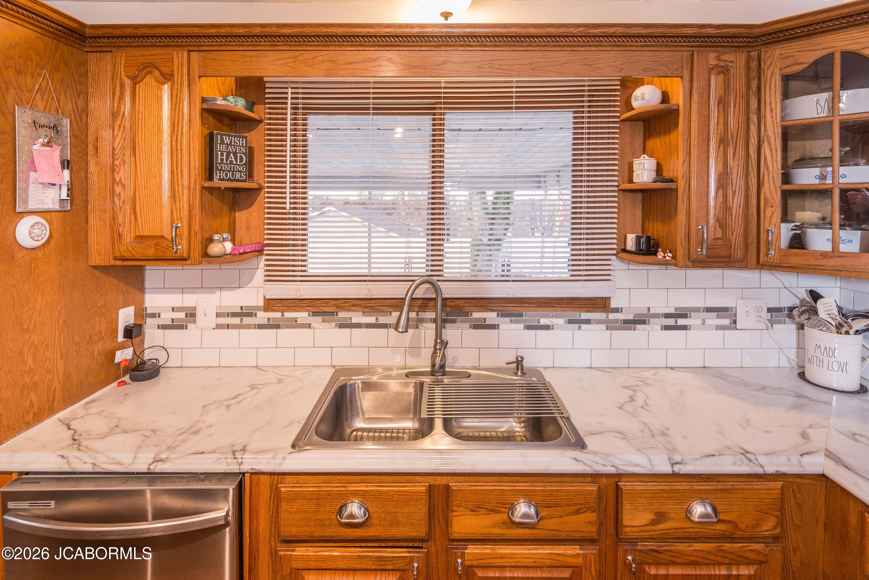 2922 S TEN MILE DRIVE