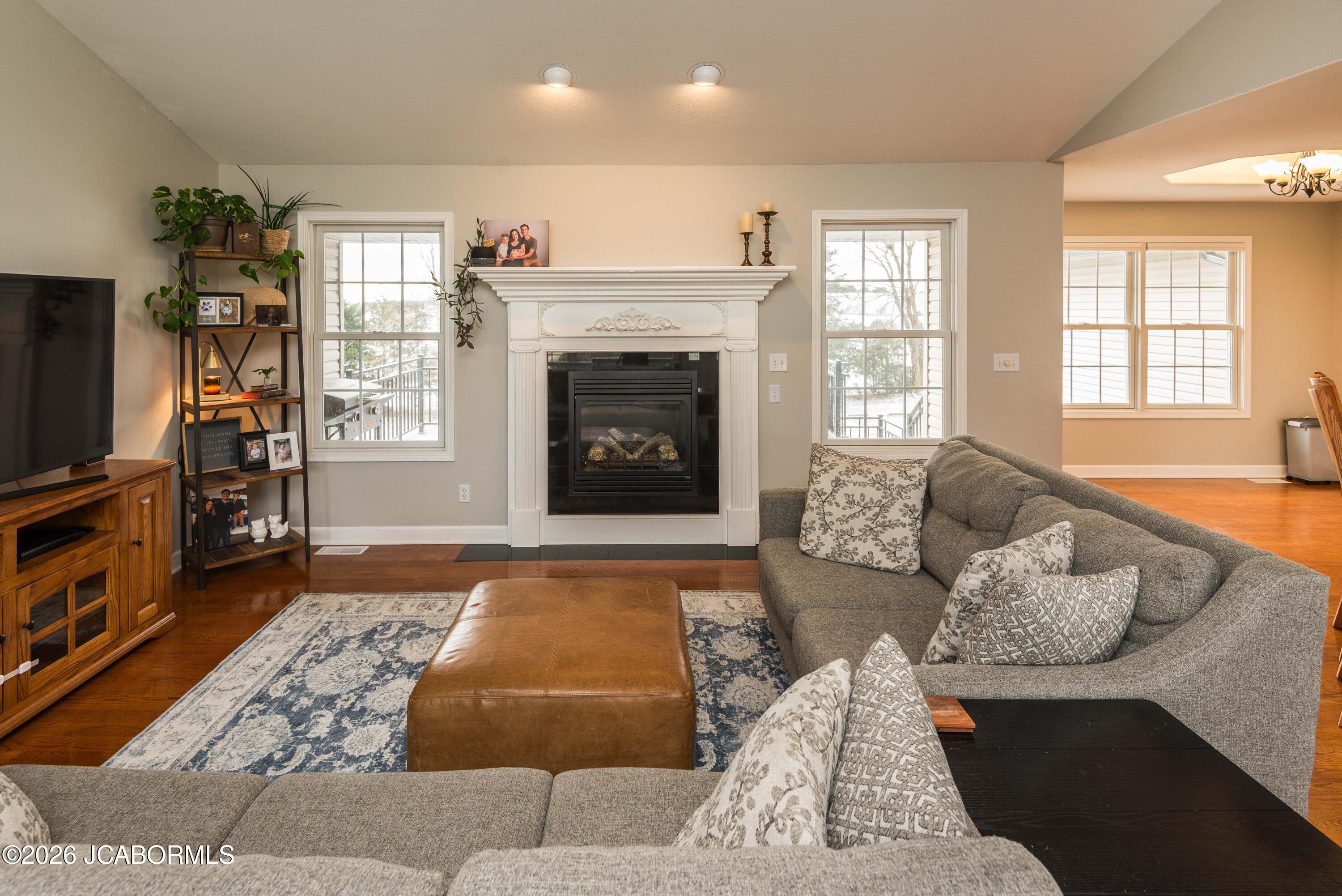 1512 GRANDVALLEY DRIVE