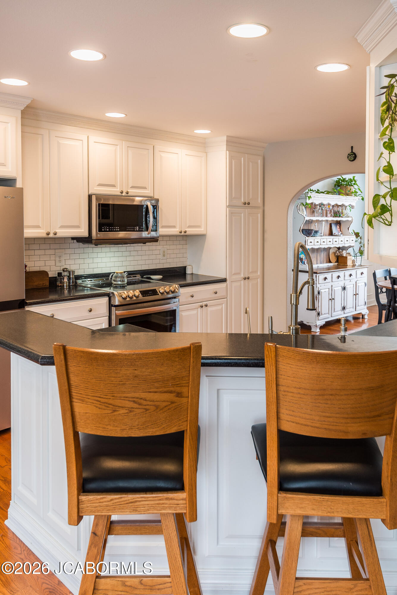 1512 GRANDVALLEY DRIVE