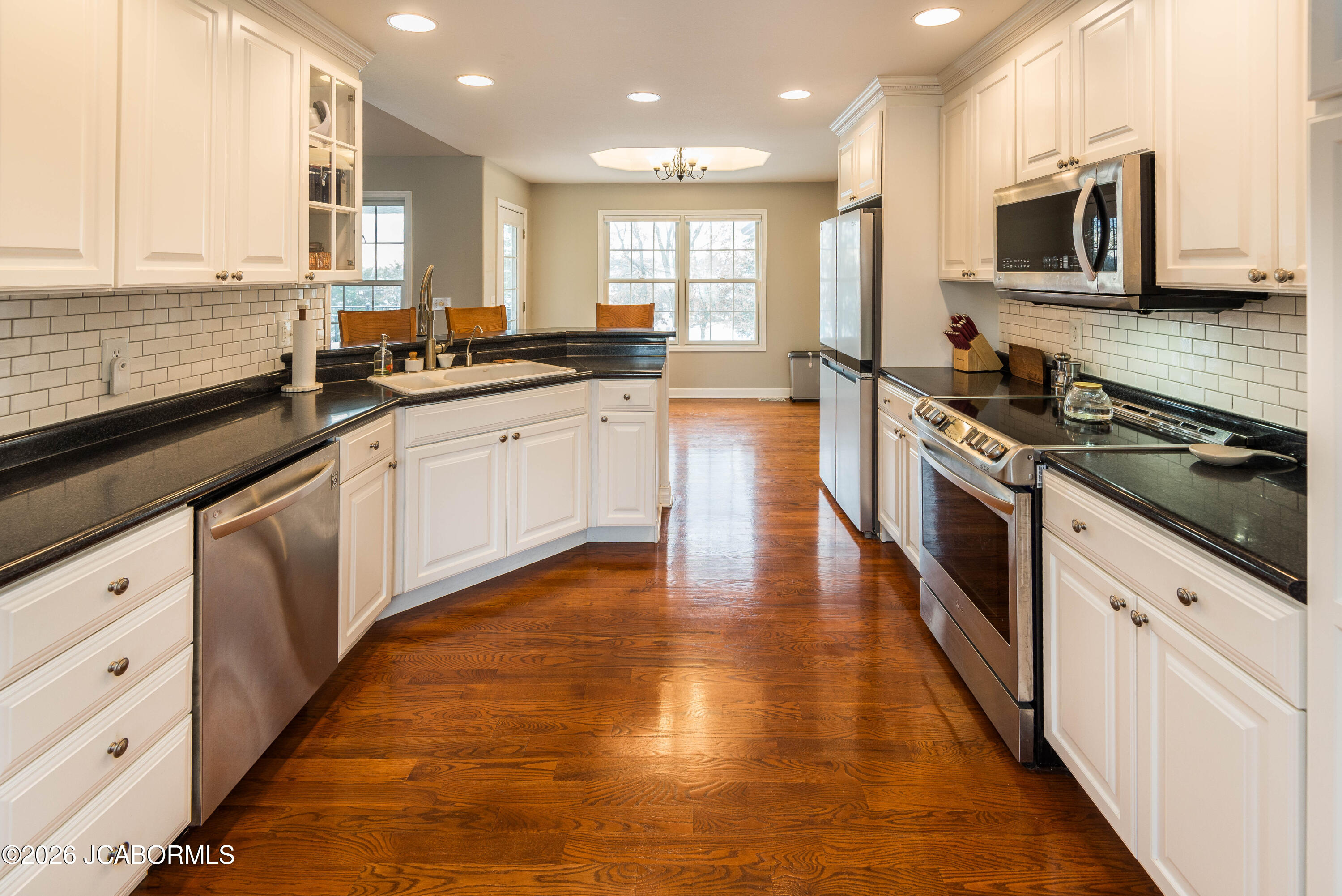 1512 GRANDVALLEY DRIVE