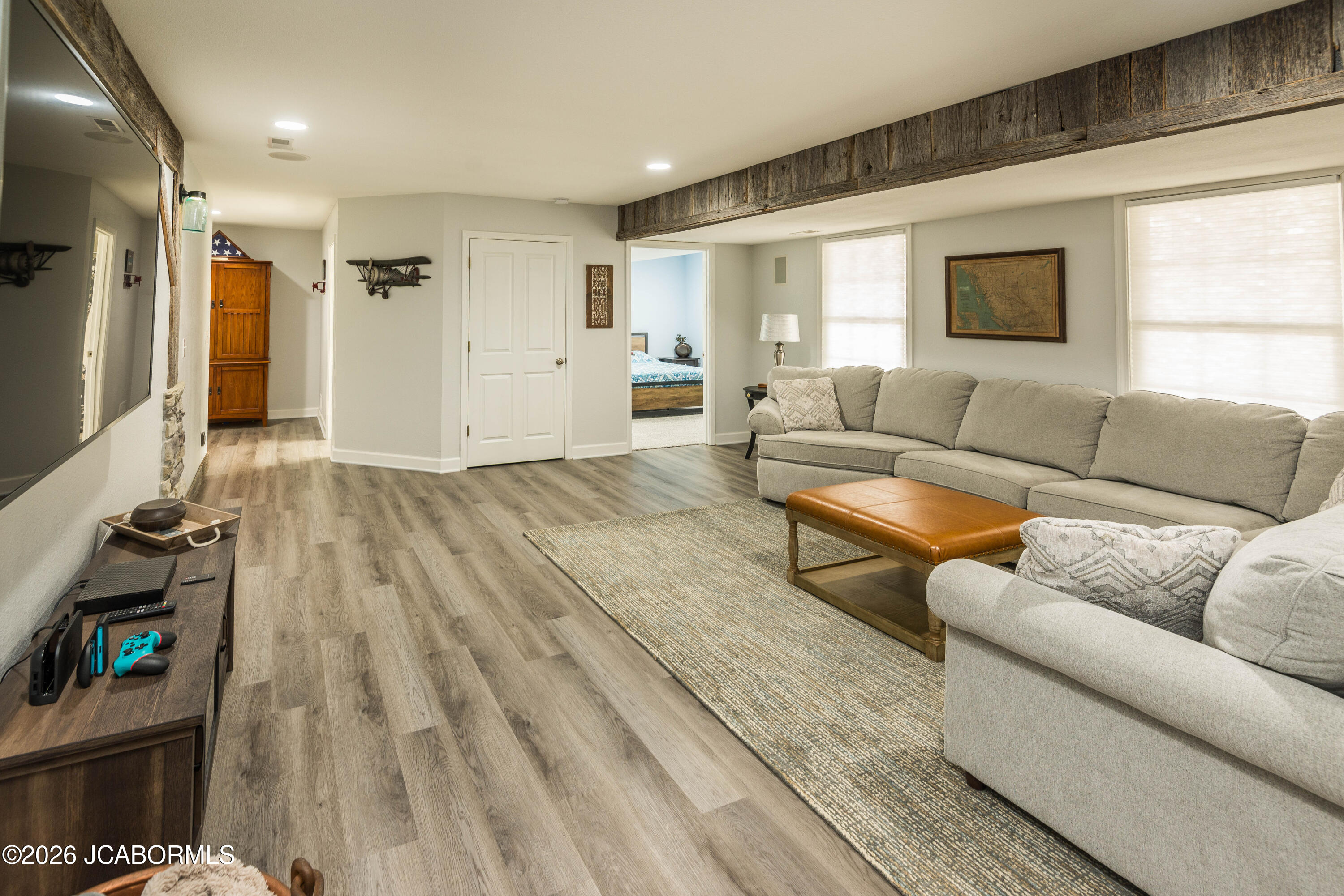 1512 GRANDVALLEY DRIVE