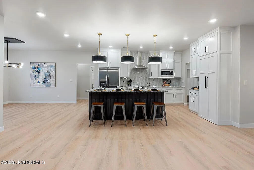 5710 MORNING GLORY COURT