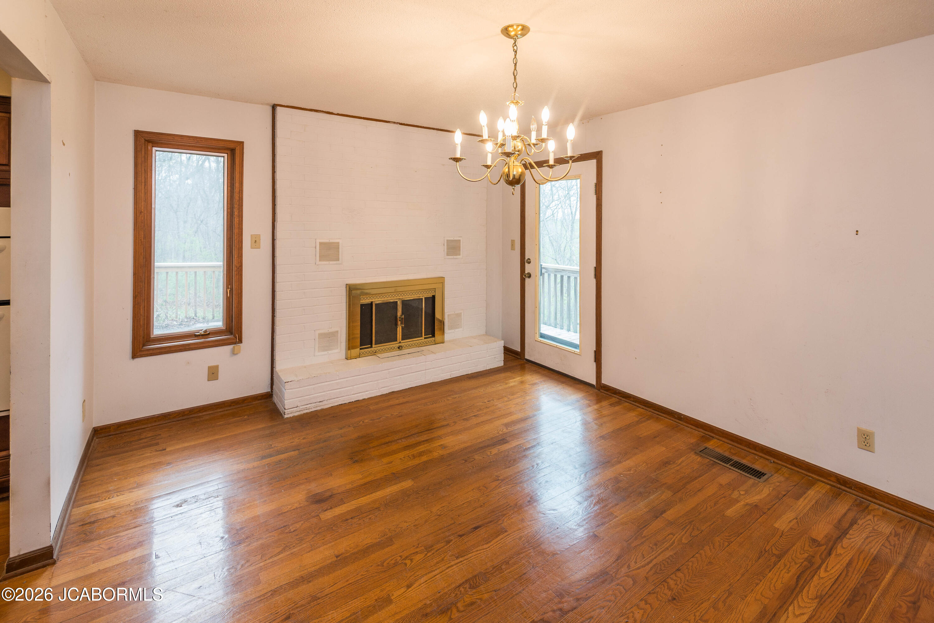 3914 GREENBRIER DRIVE
