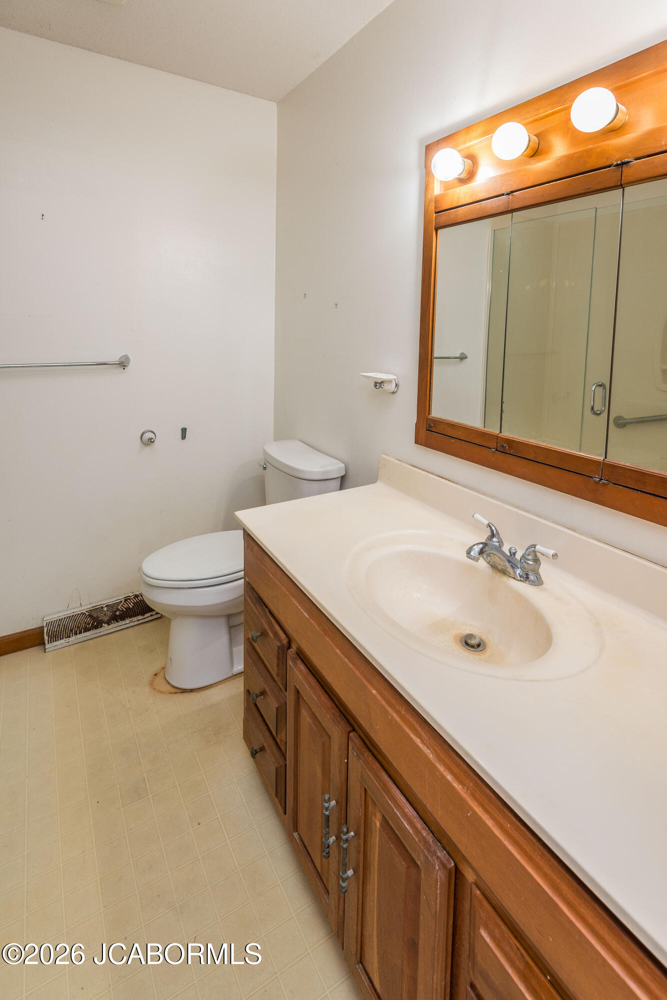 3914 GREENBRIER DRIVE