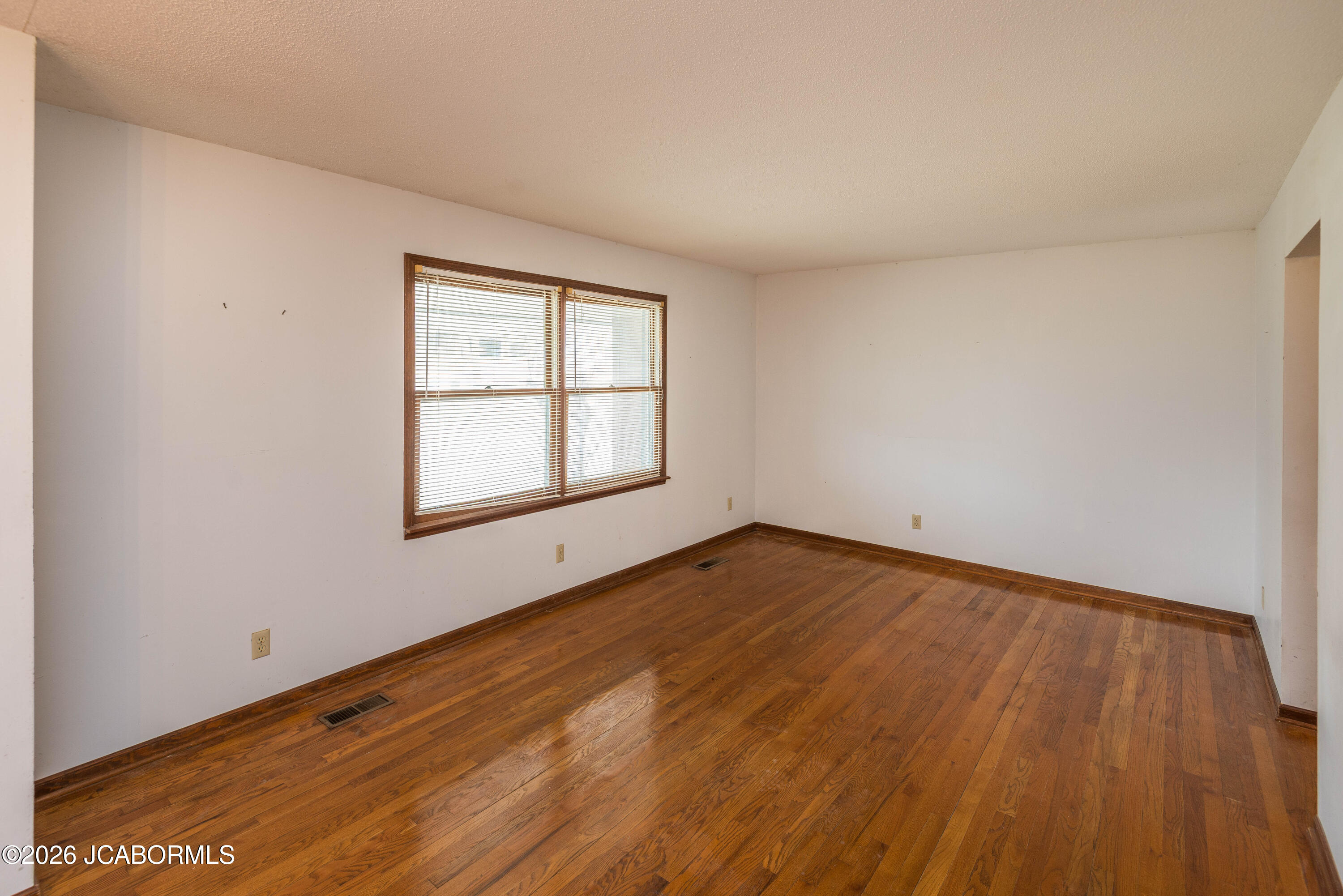 3914 GREENBRIER DRIVE