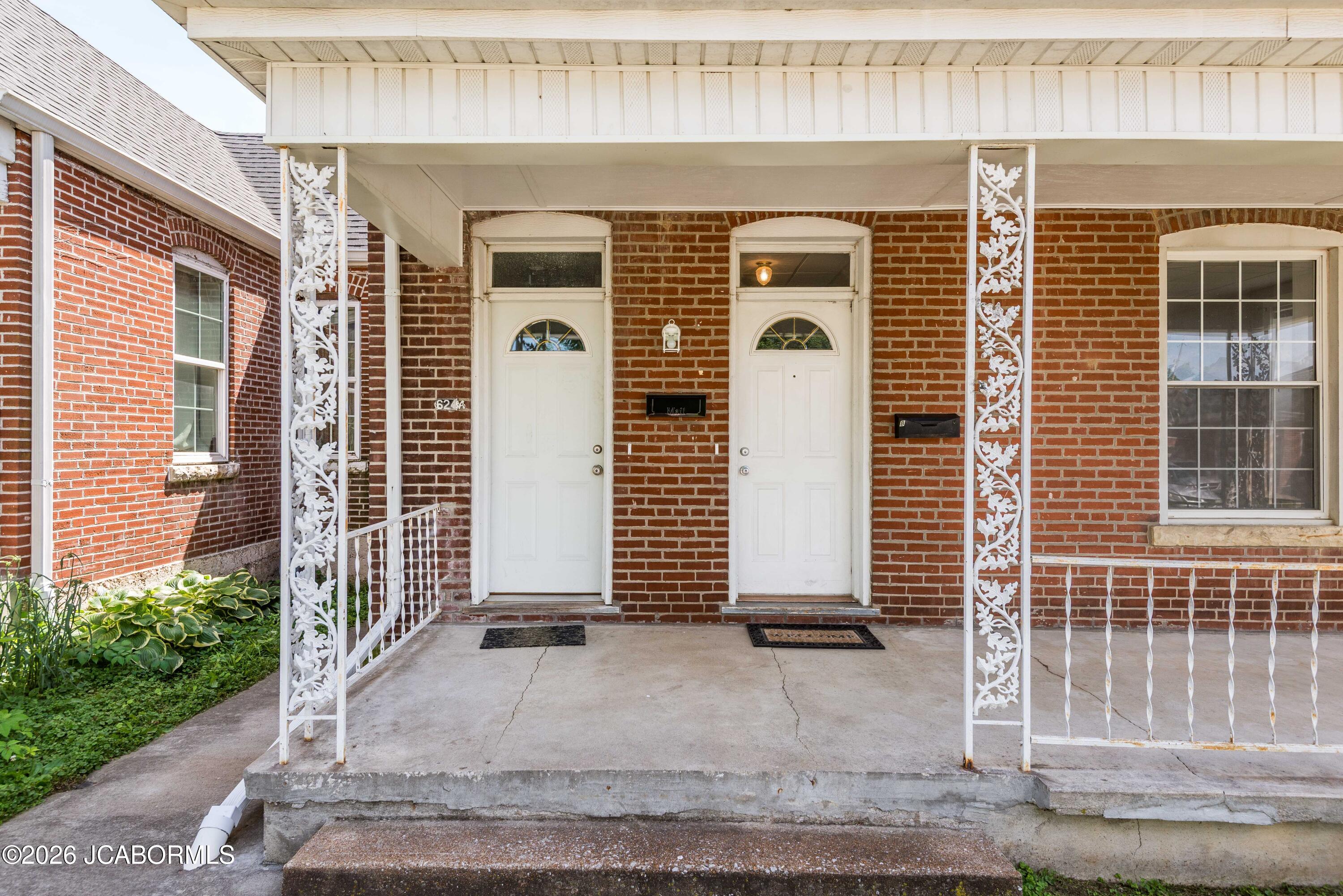 624 SCHOOL STREET