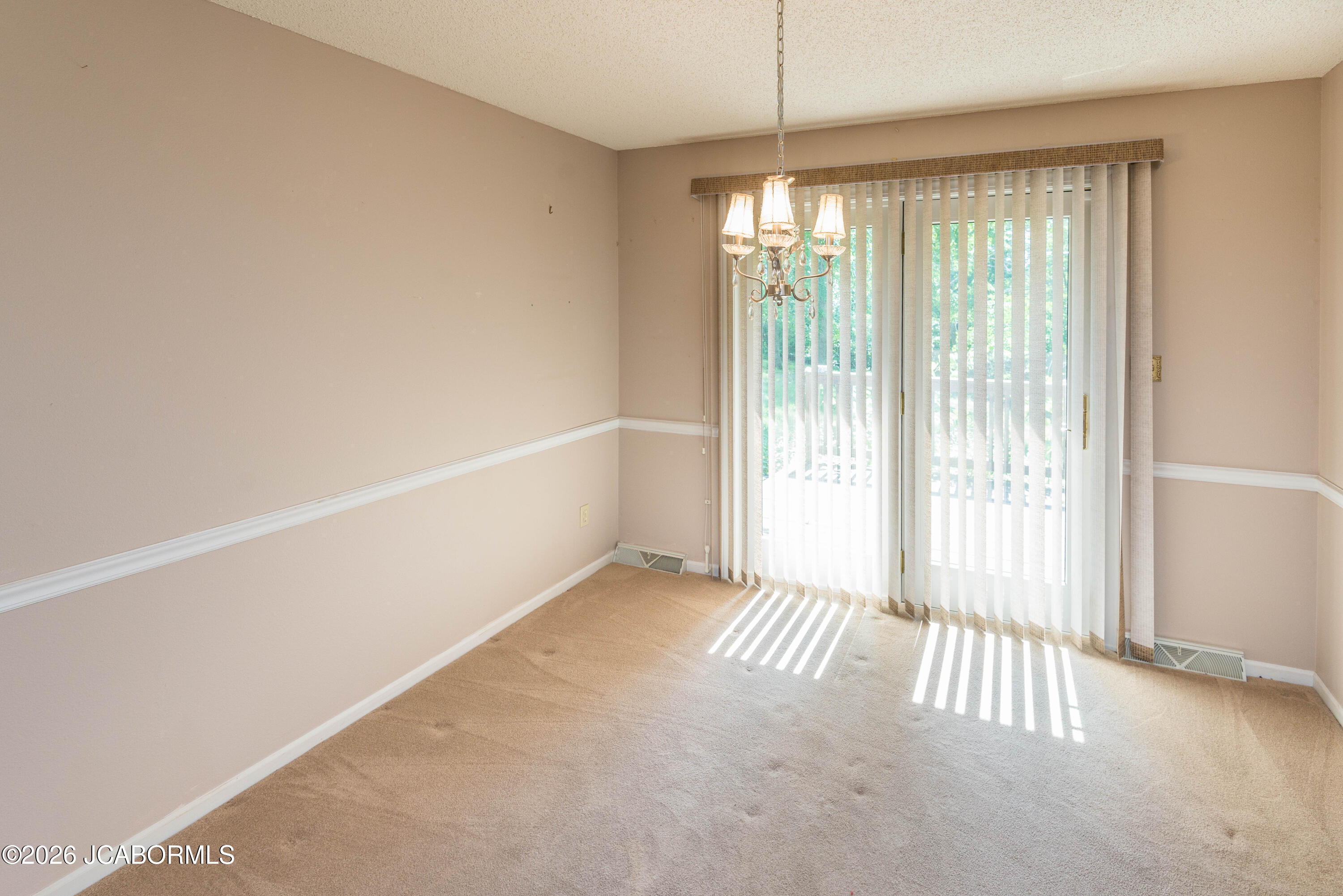 105 KINGSBURY COURT