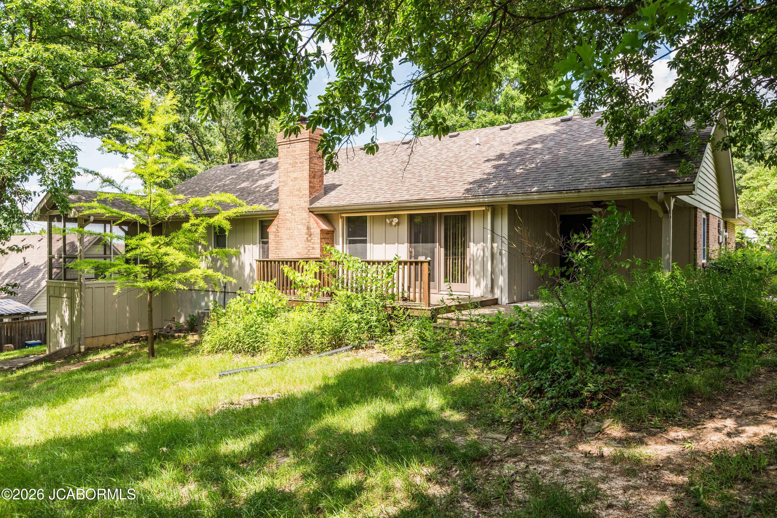 105 KINGSBURY COURT