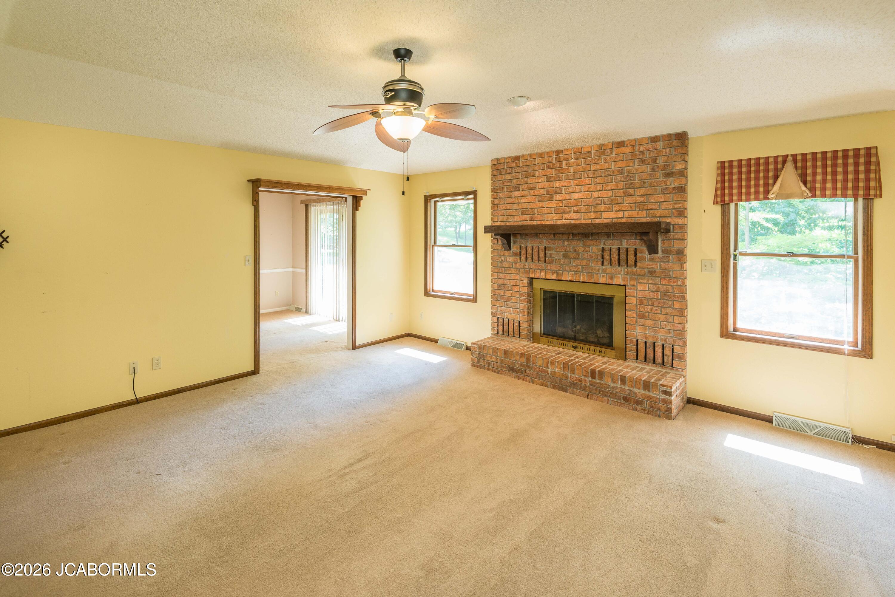105 KINGSBURY COURT