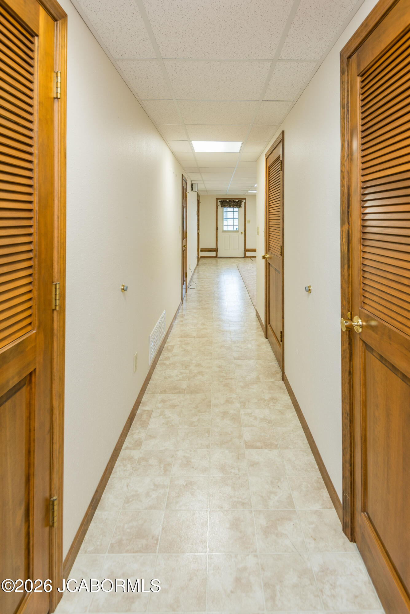 105 KINGSBURY COURT