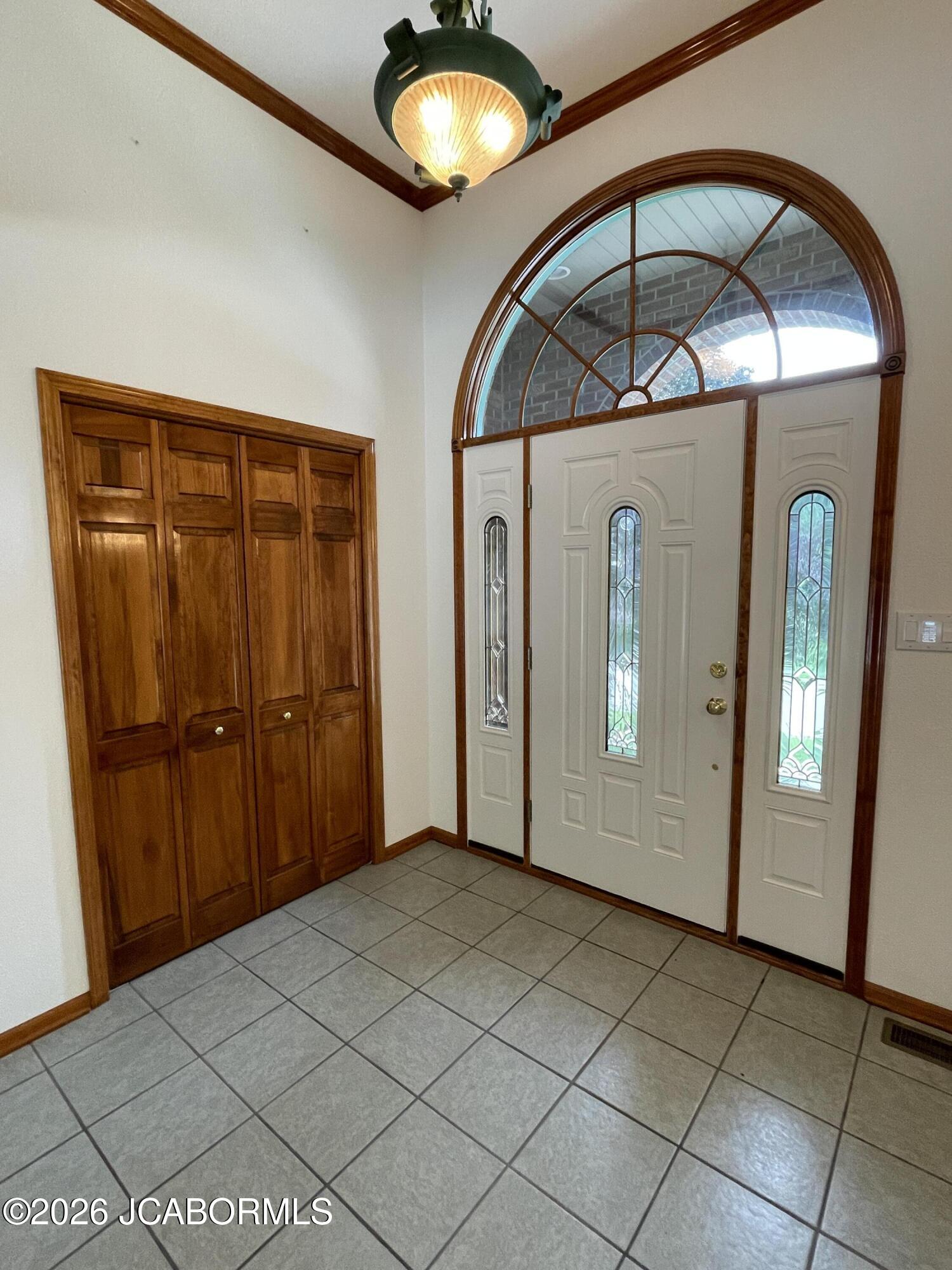 124 & 128 DEL MAR DRIVE