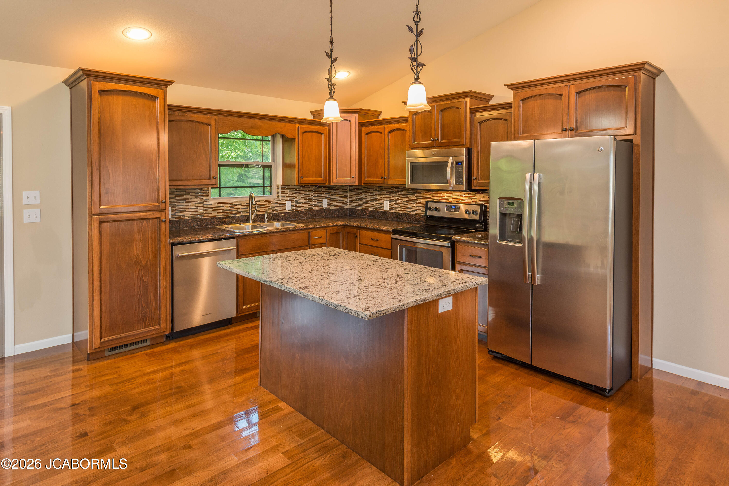 3819 RILEY COURT