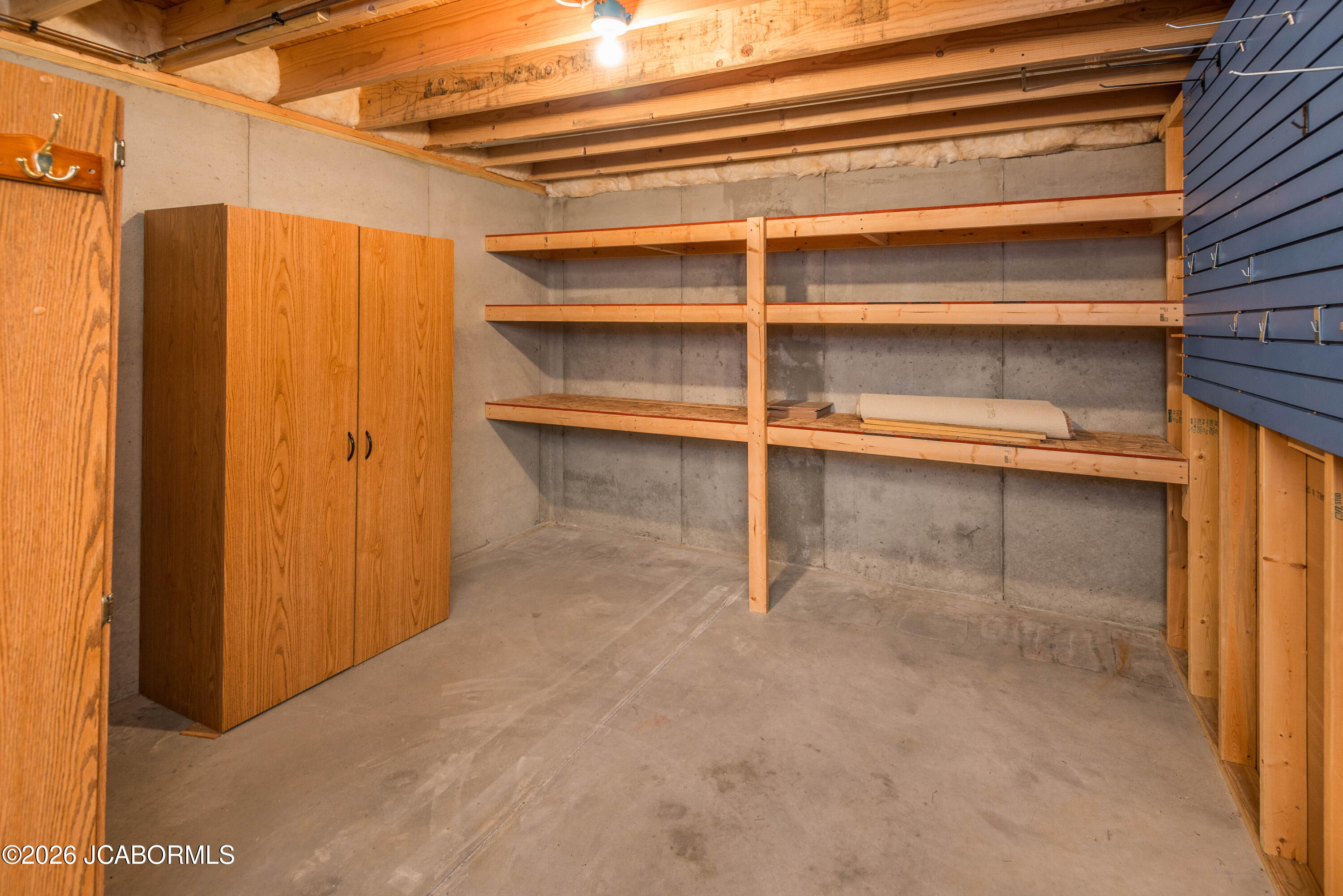 3819 RILEY COURT