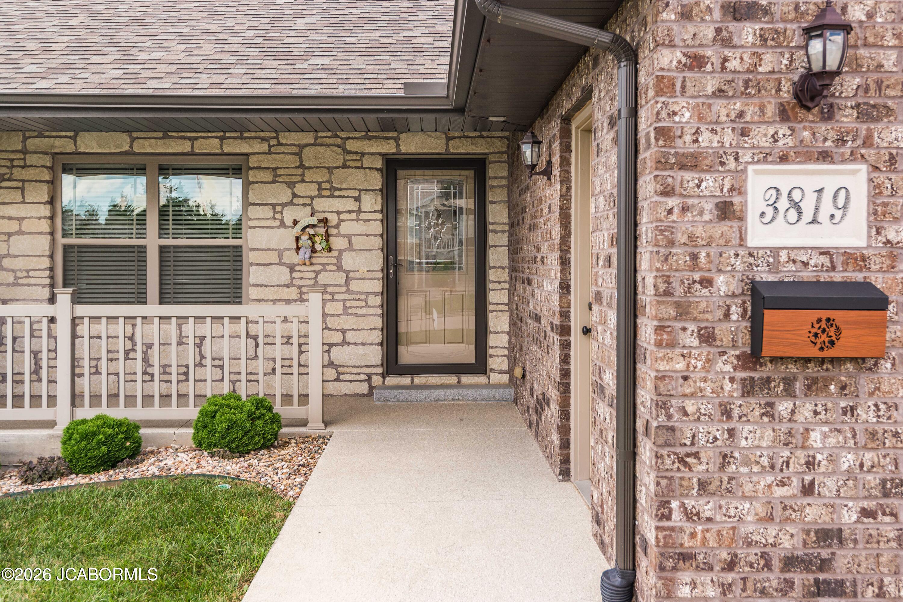 3819 RILEY COURT