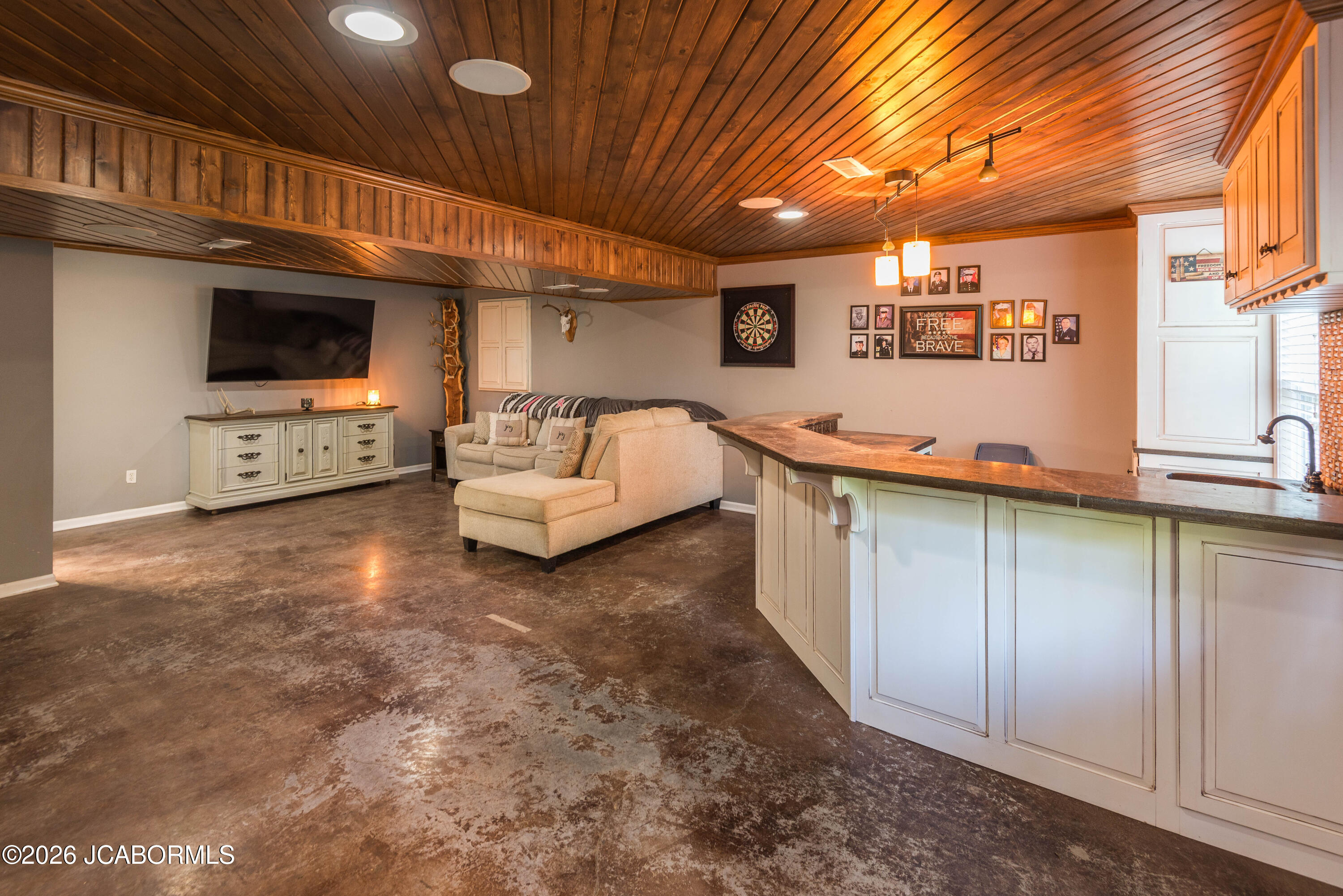 9425 STONEY GAP ROAD