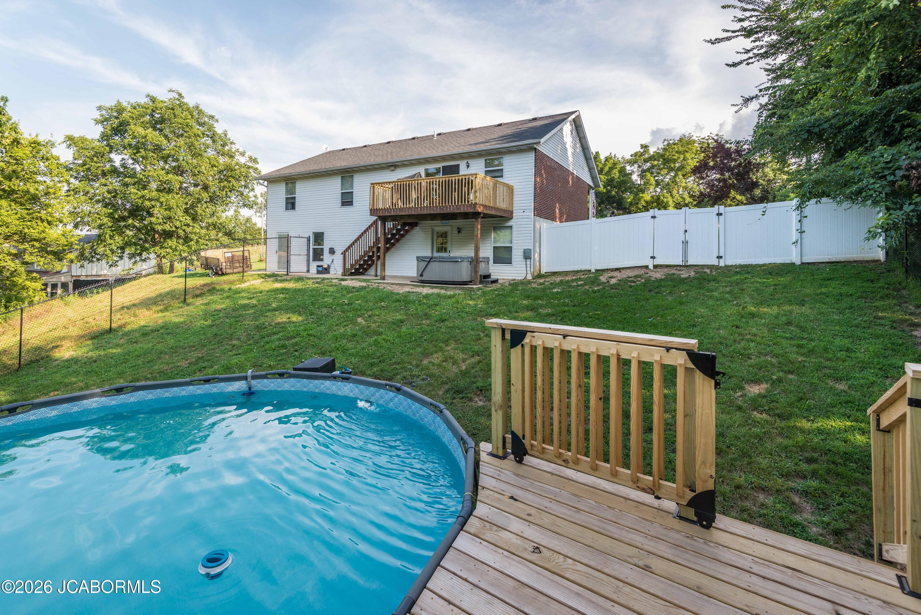 9425 STONEY GAP ROAD