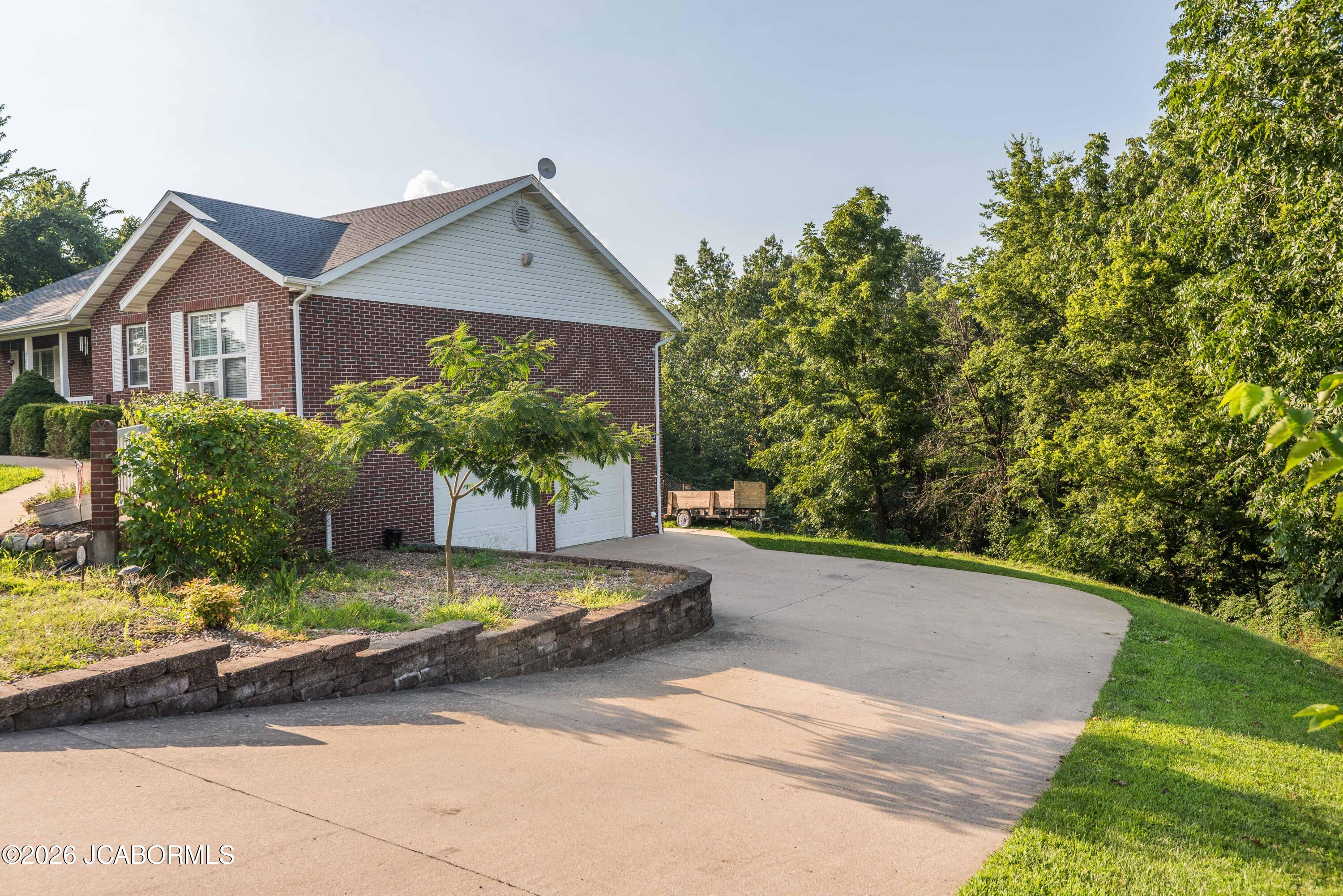 9425 STONEY GAP ROAD
