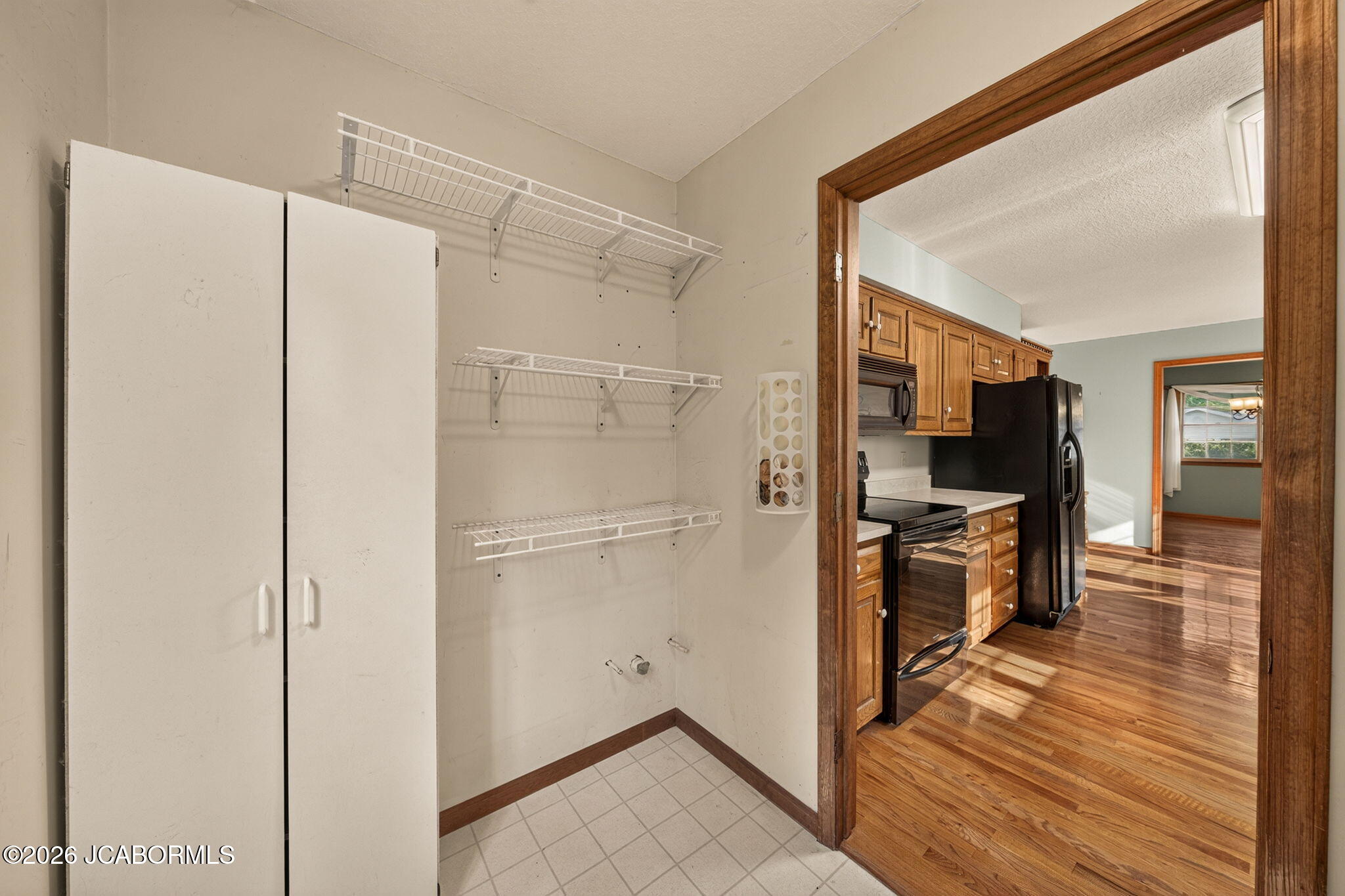1711 DELTA PLACE
