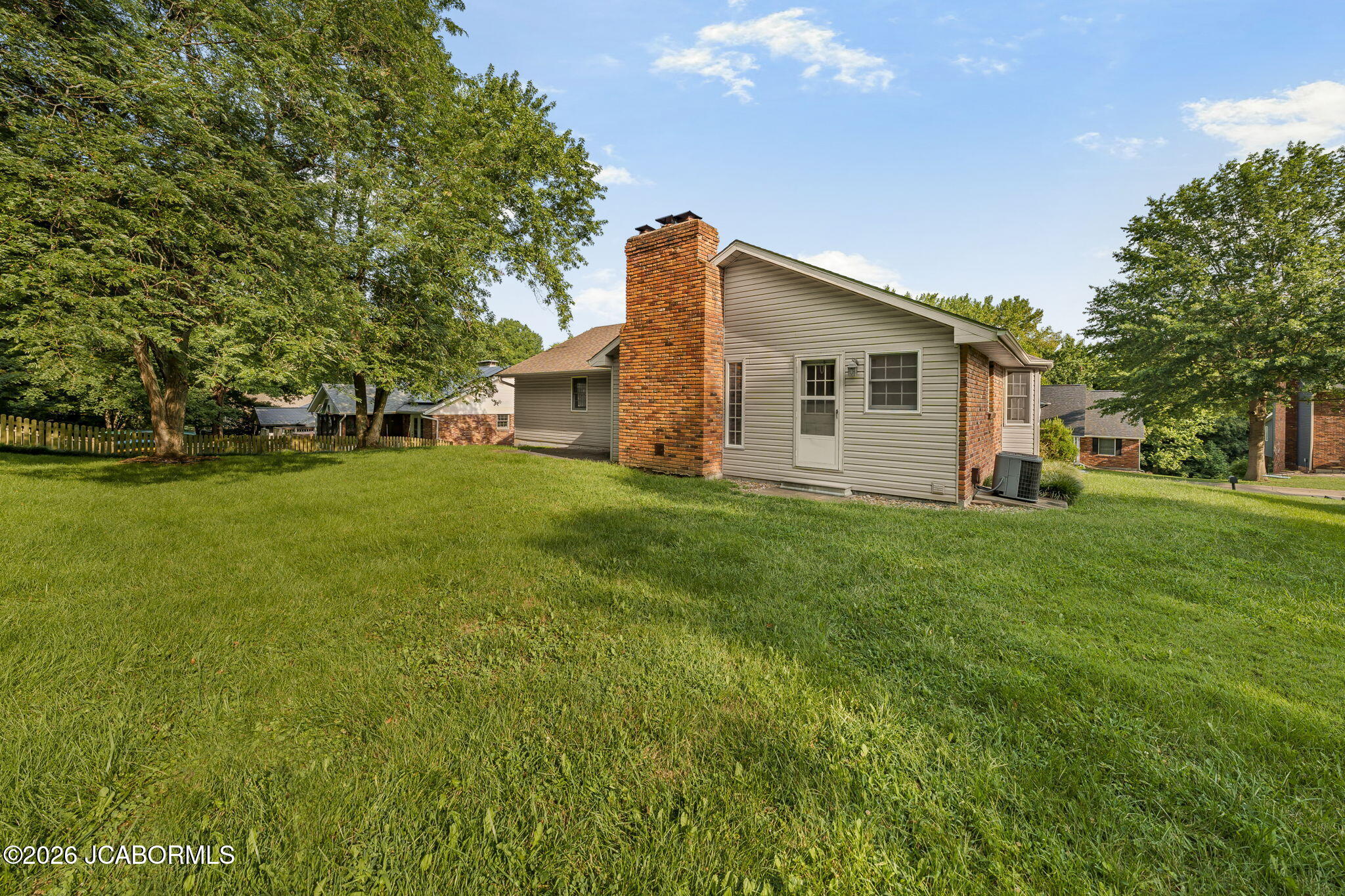 1711 DELTA PLACE