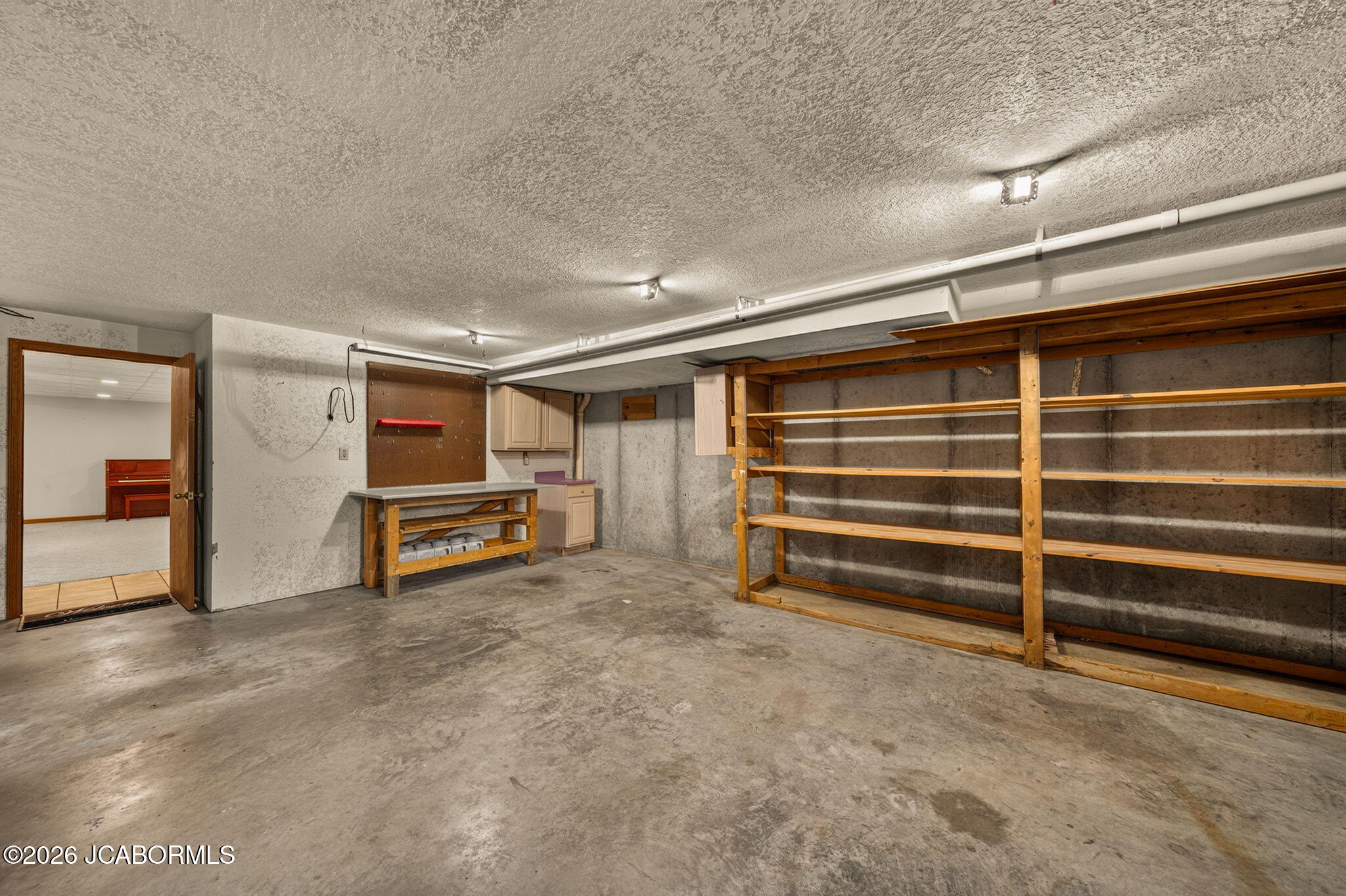 1711 DELTA PLACE