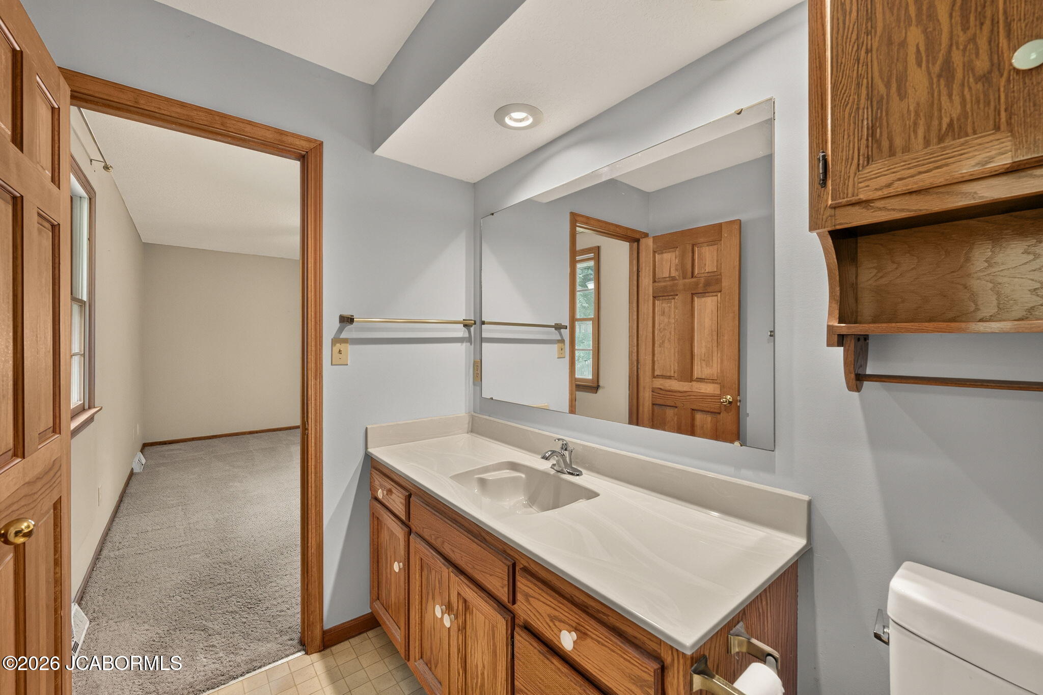 1711 DELTA PLACE