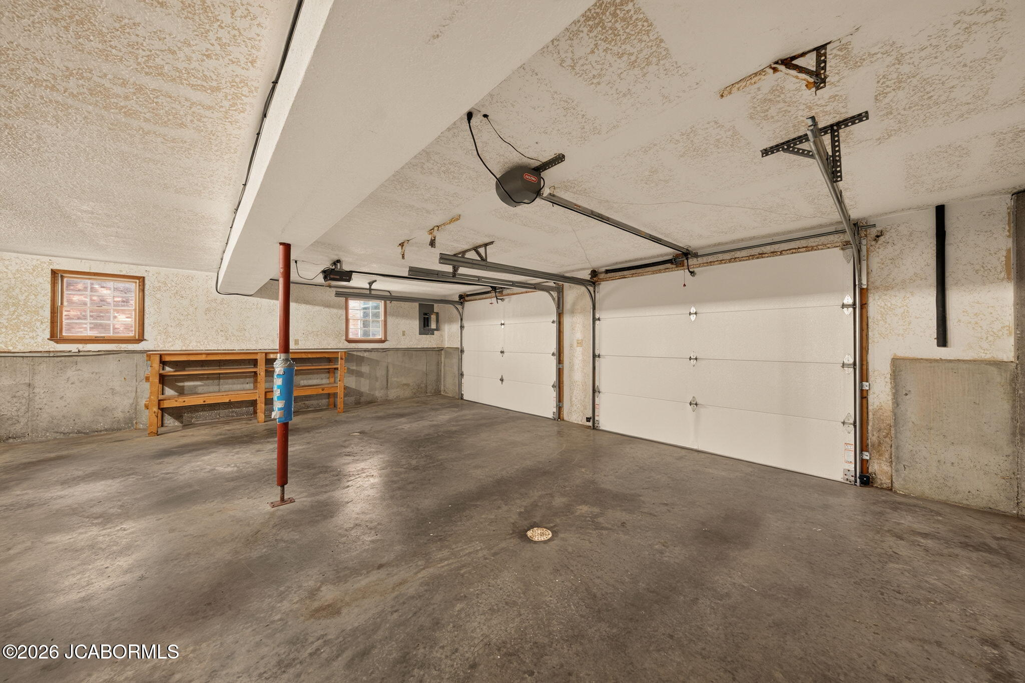 1711 DELTA PLACE