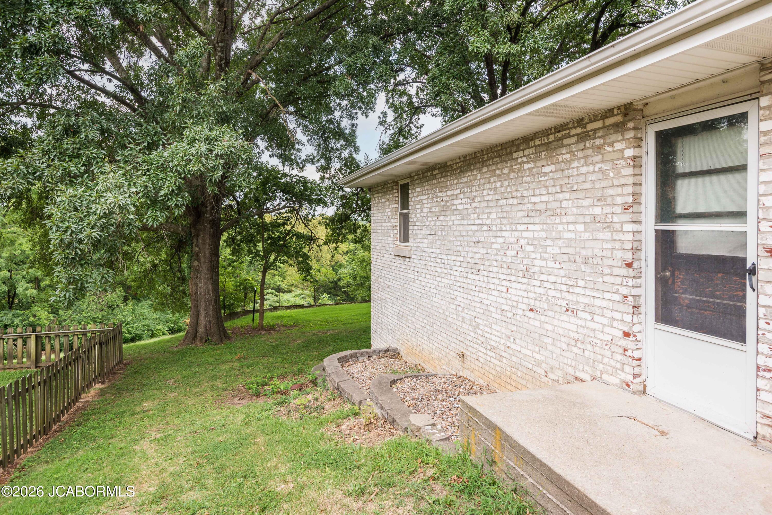 1113 BOONVILLE ROAD