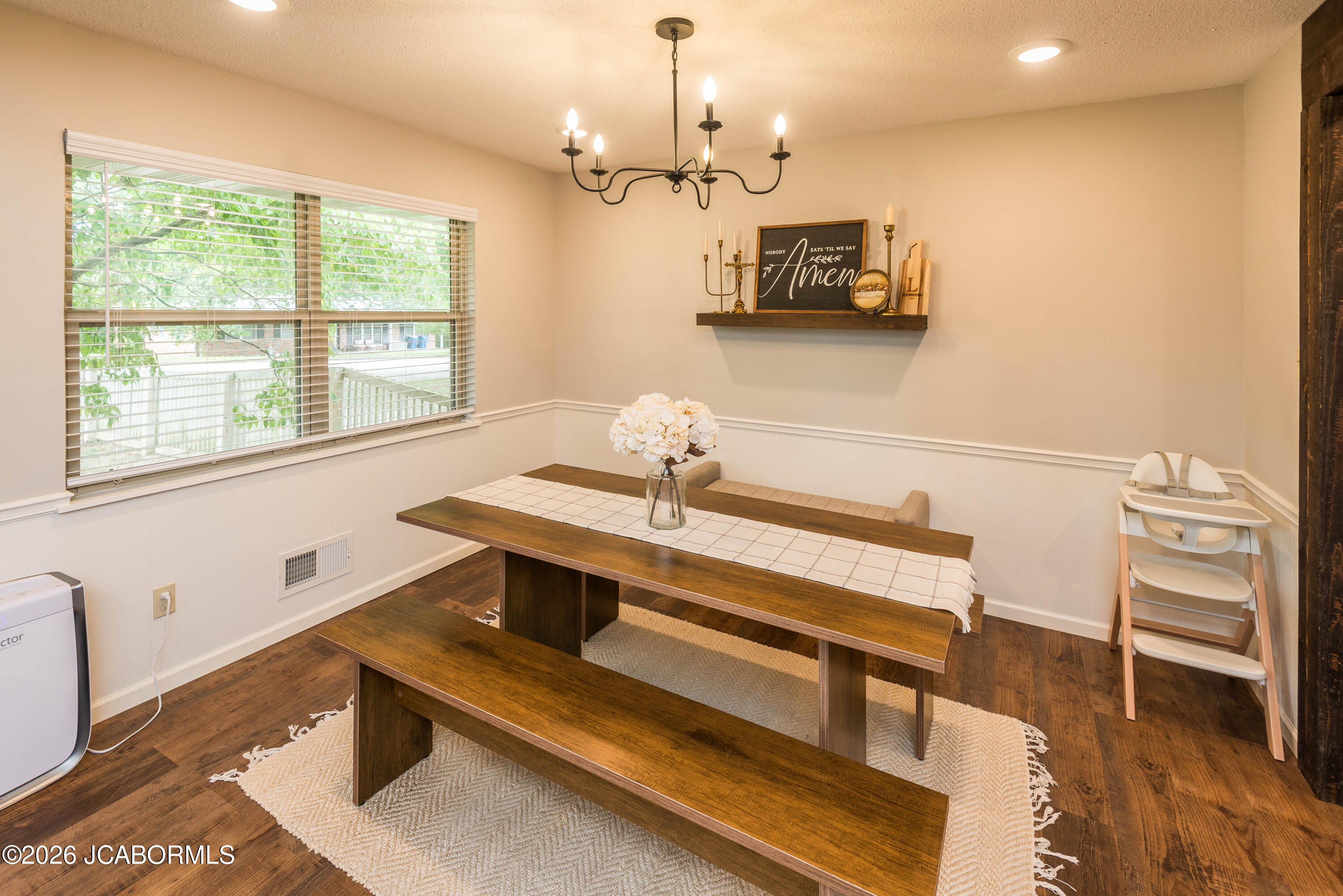 211 EASTWOOD DRIVE