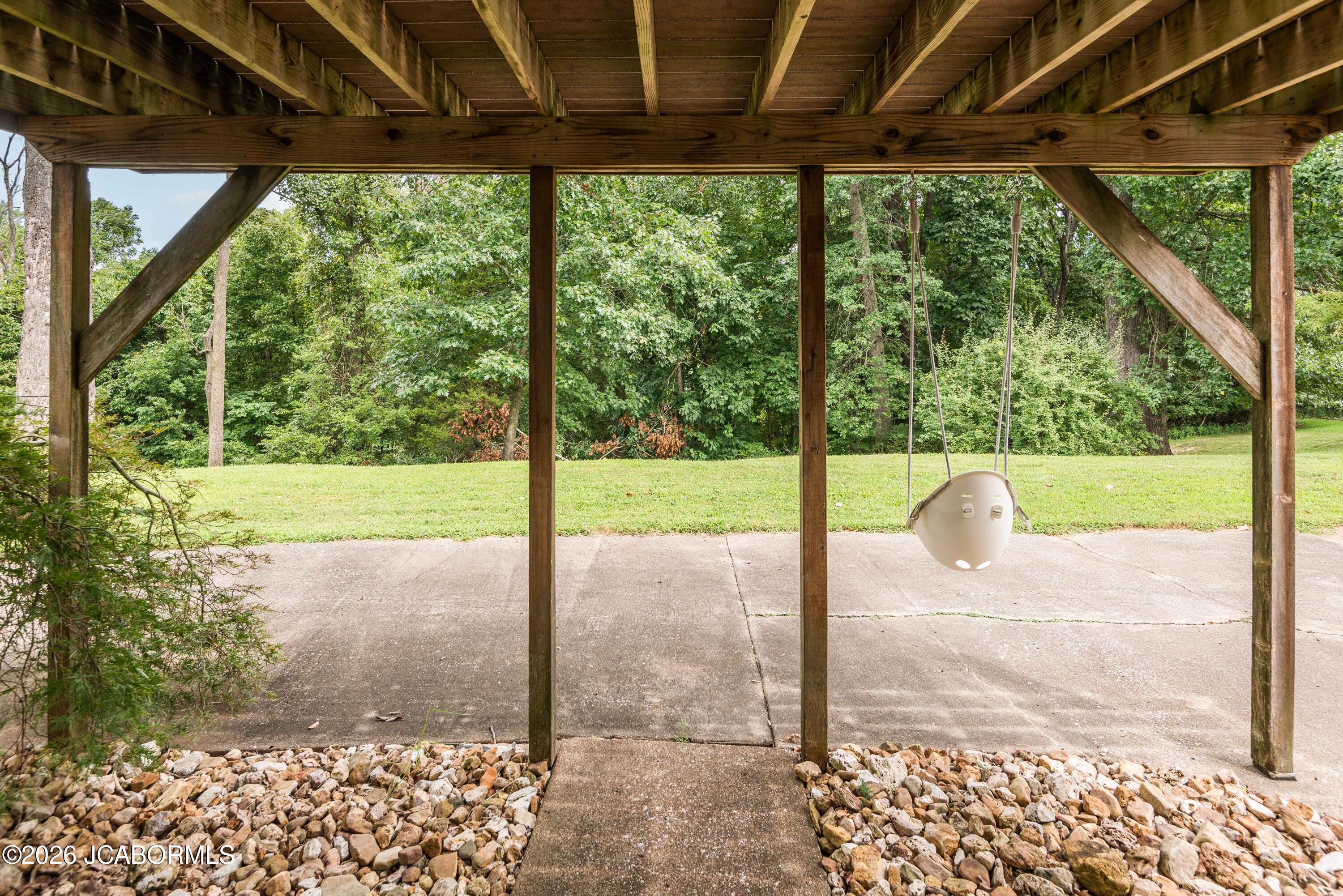 211 EASTWOOD DRIVE