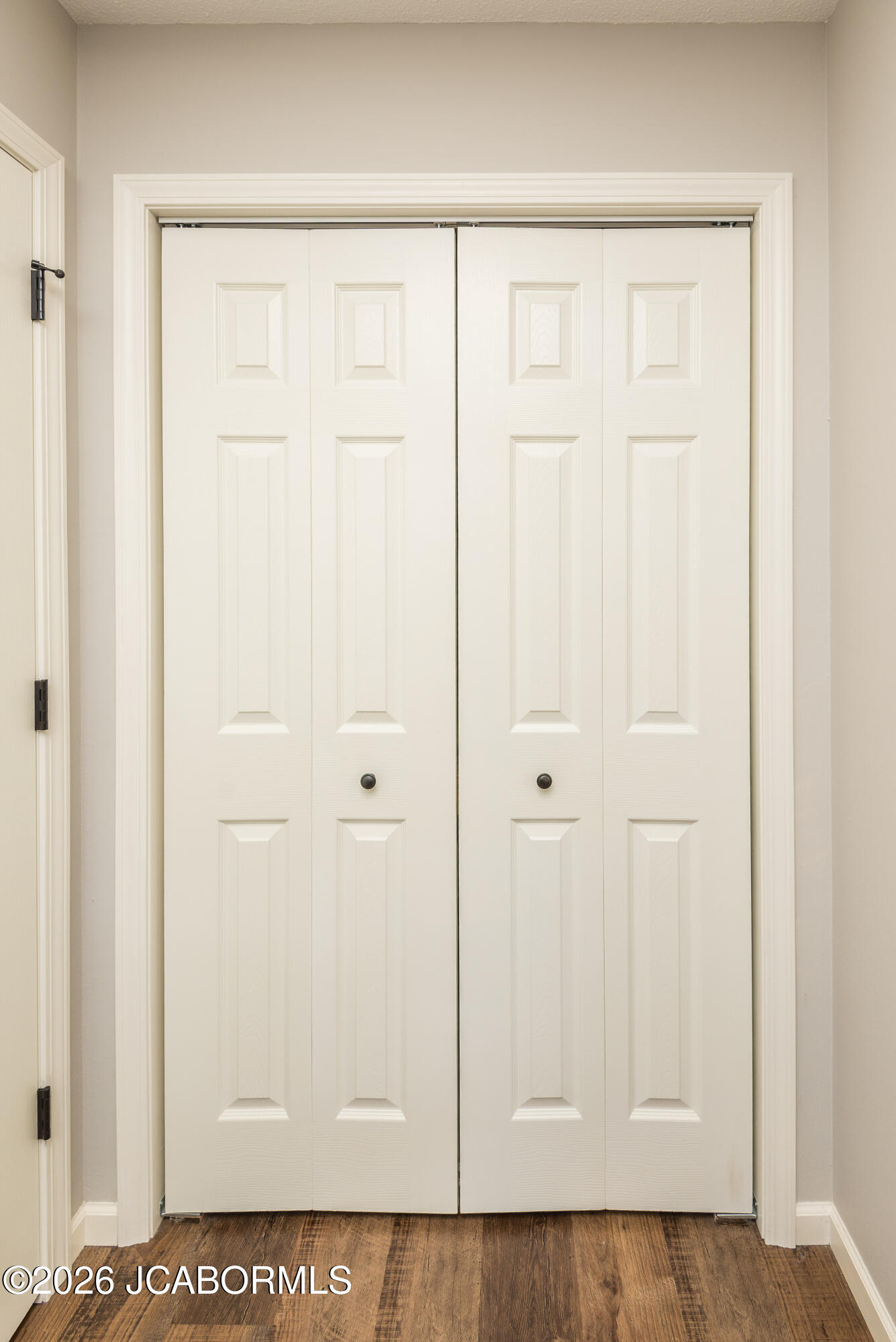 211 EASTWOOD DRIVE