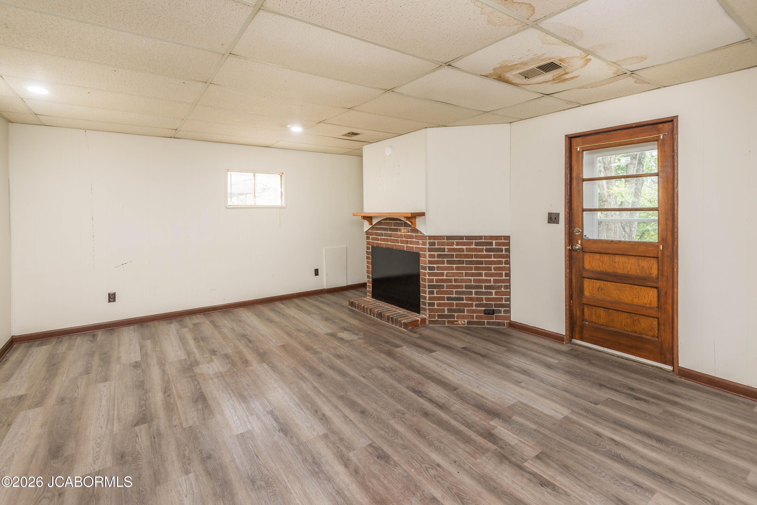 1808 OVERLOOK DRIVE