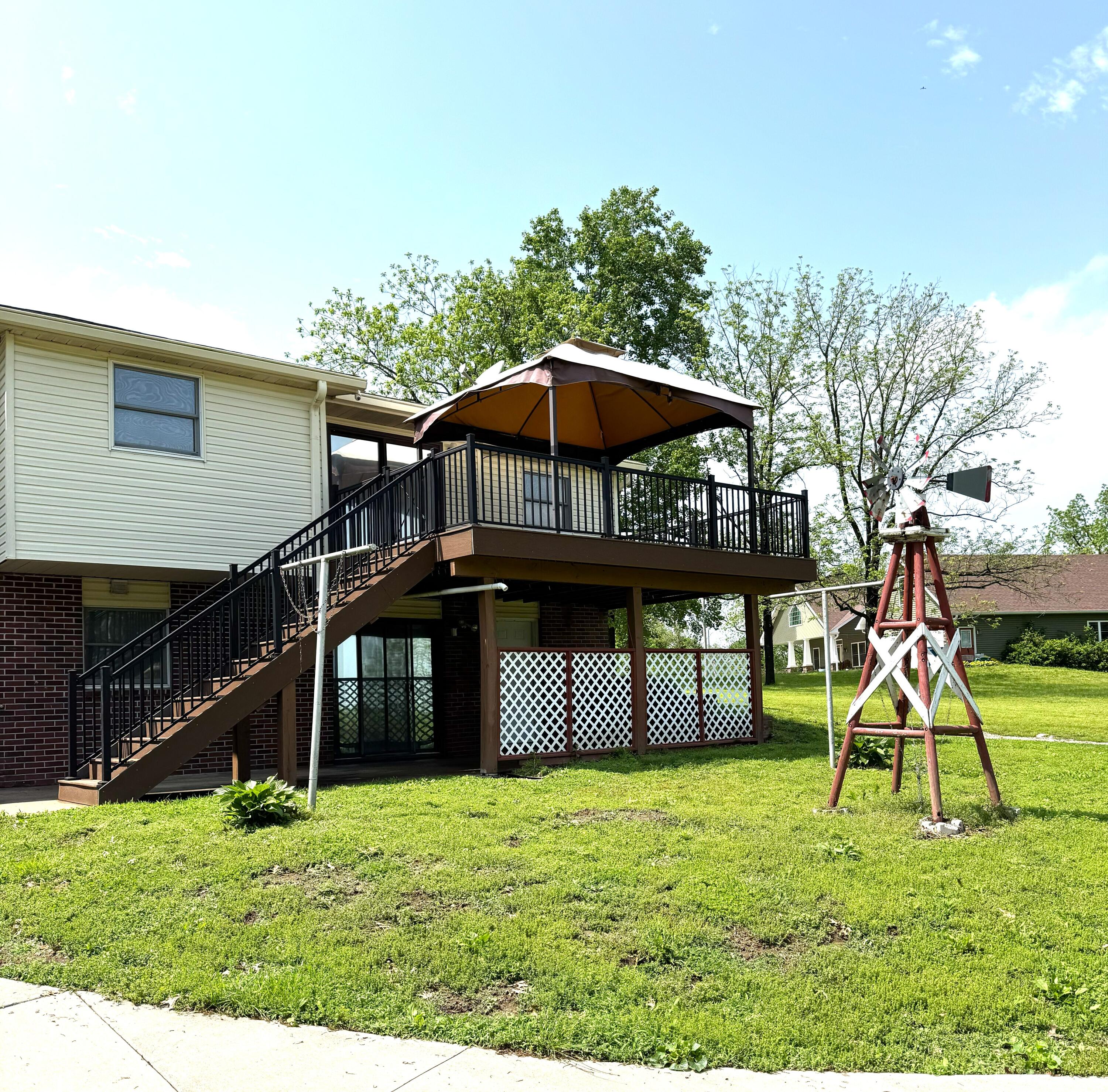 316 CAREL RD