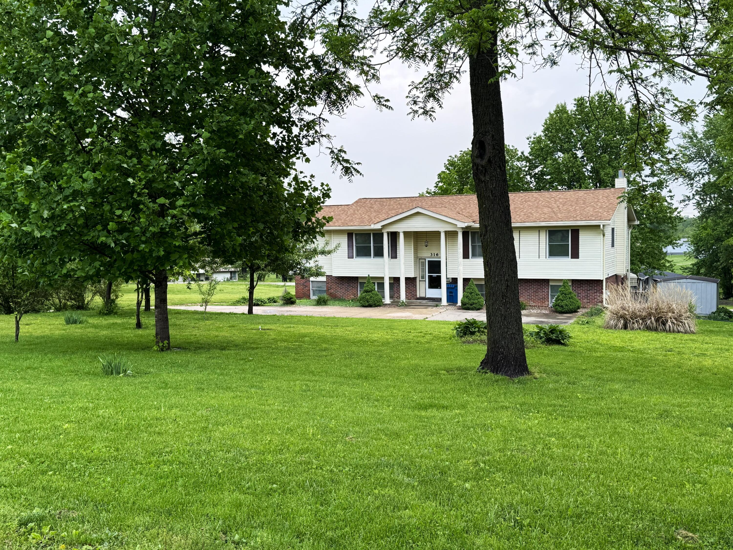 316 CAREL RD