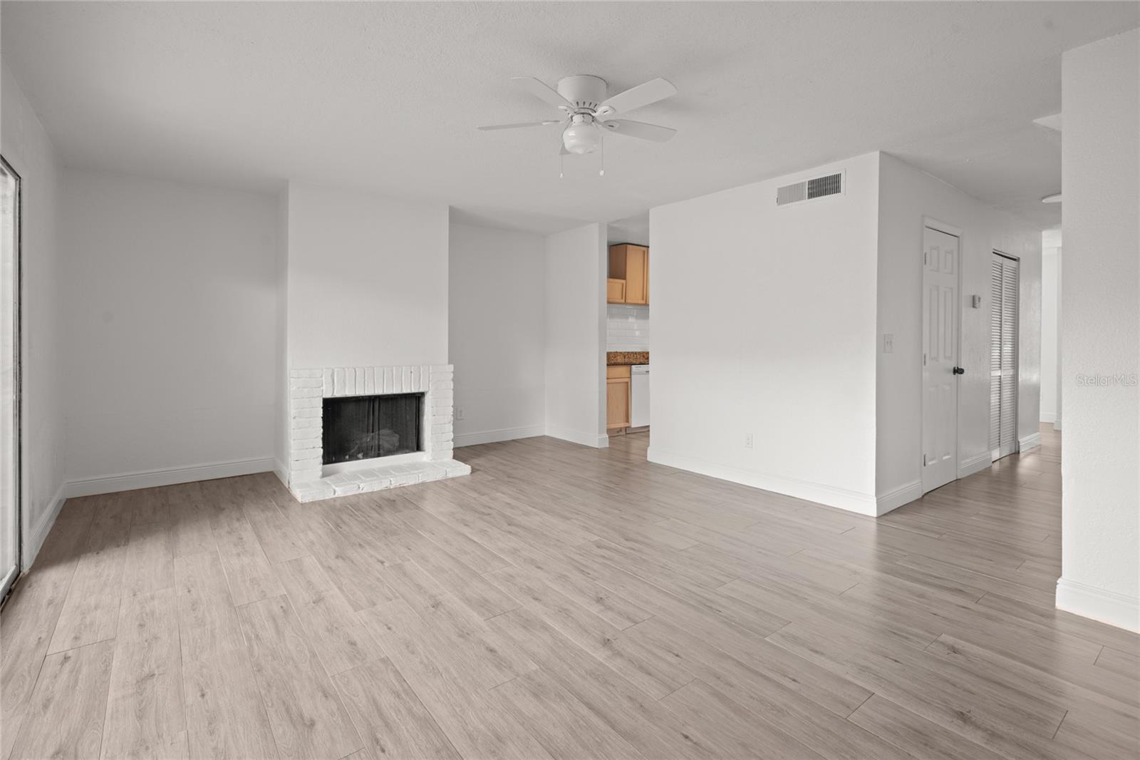 5108 PICADILLY CIRCUS CT