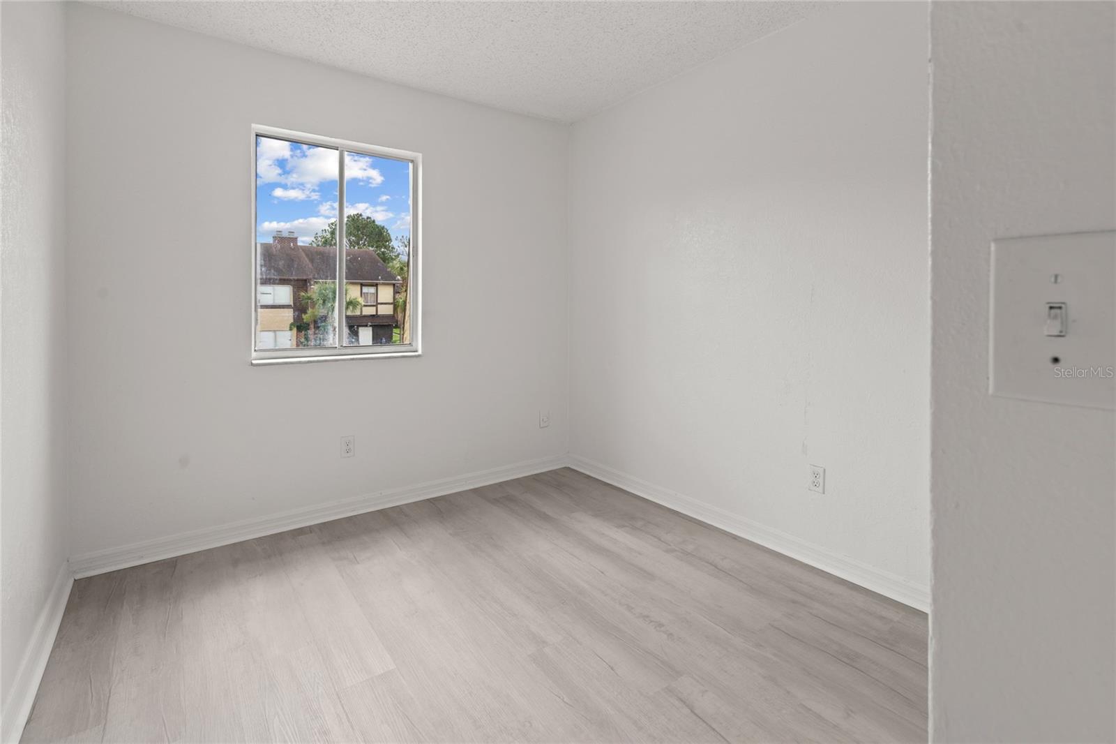 5108 PICADILLY CIRCUS CT