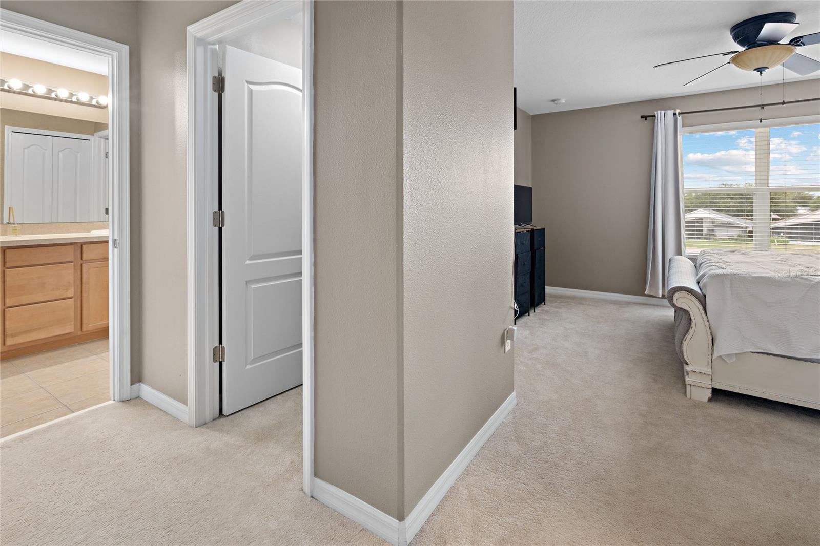 1383 PRIORY CIR