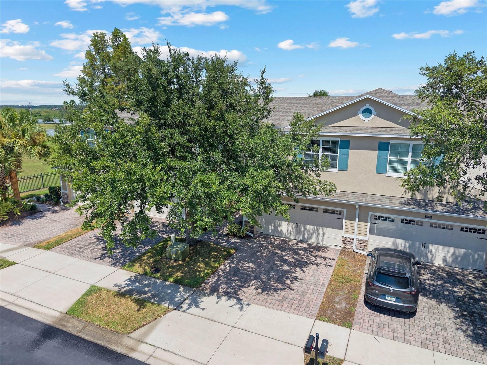 1383 PRIORY CIR