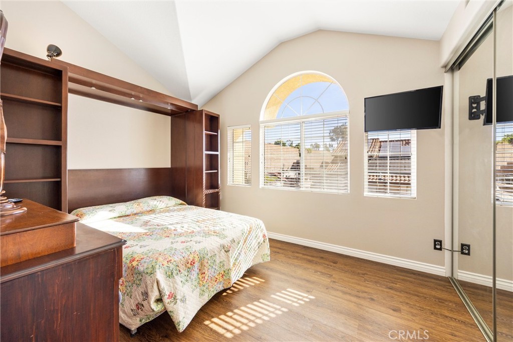 11208 Wingate