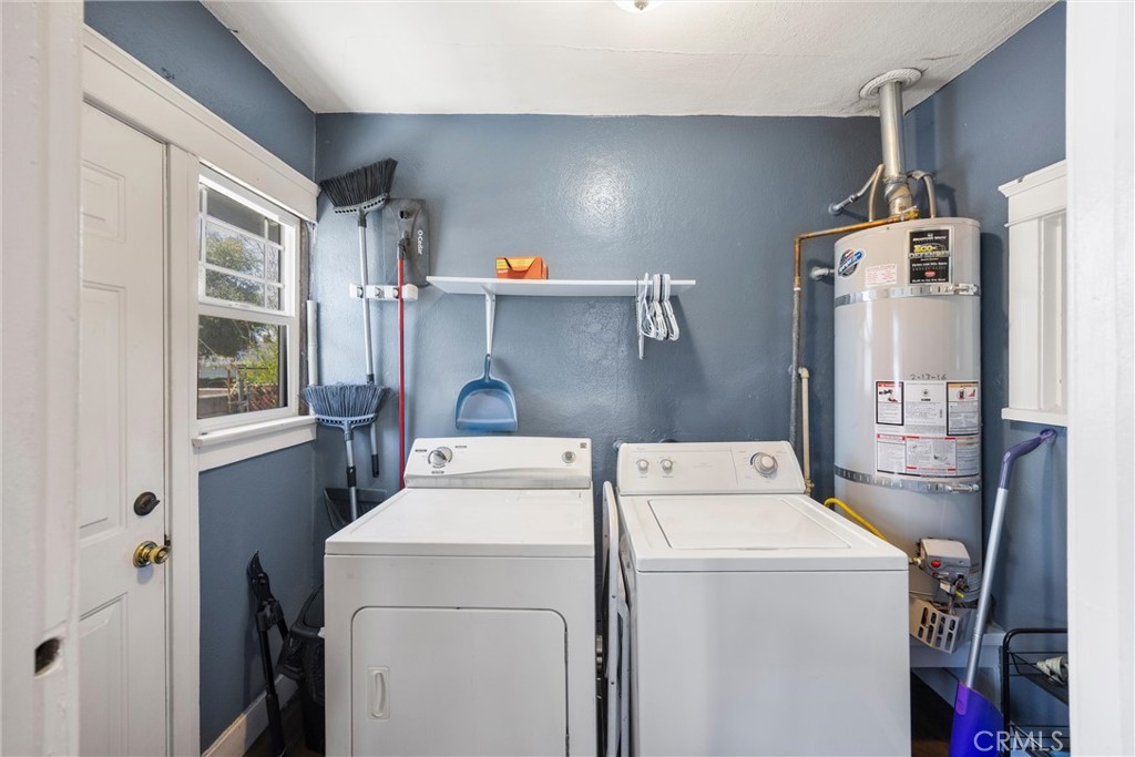 903 N 1st