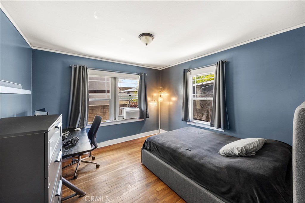 903 N 1st
