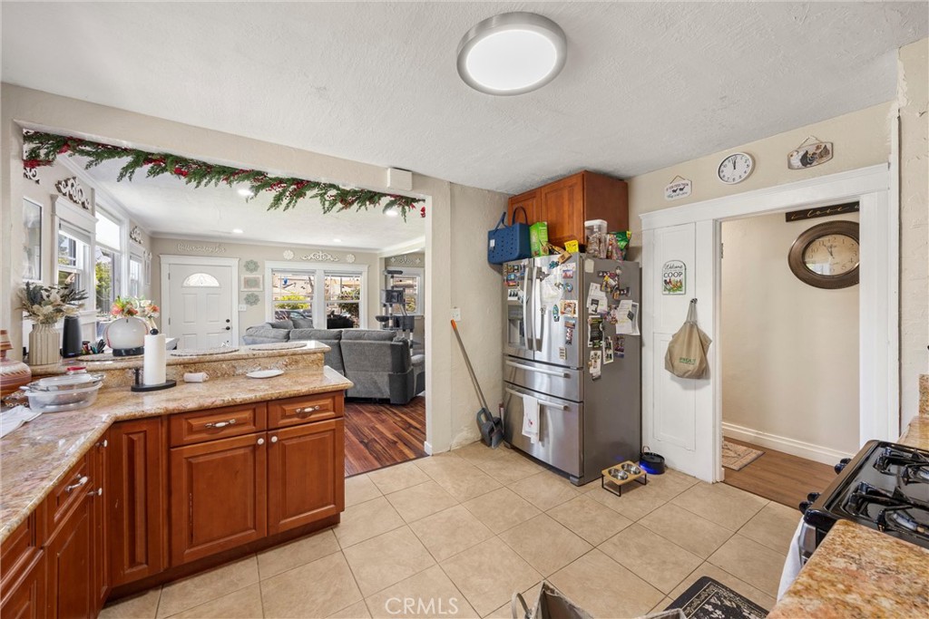 903 N 1st