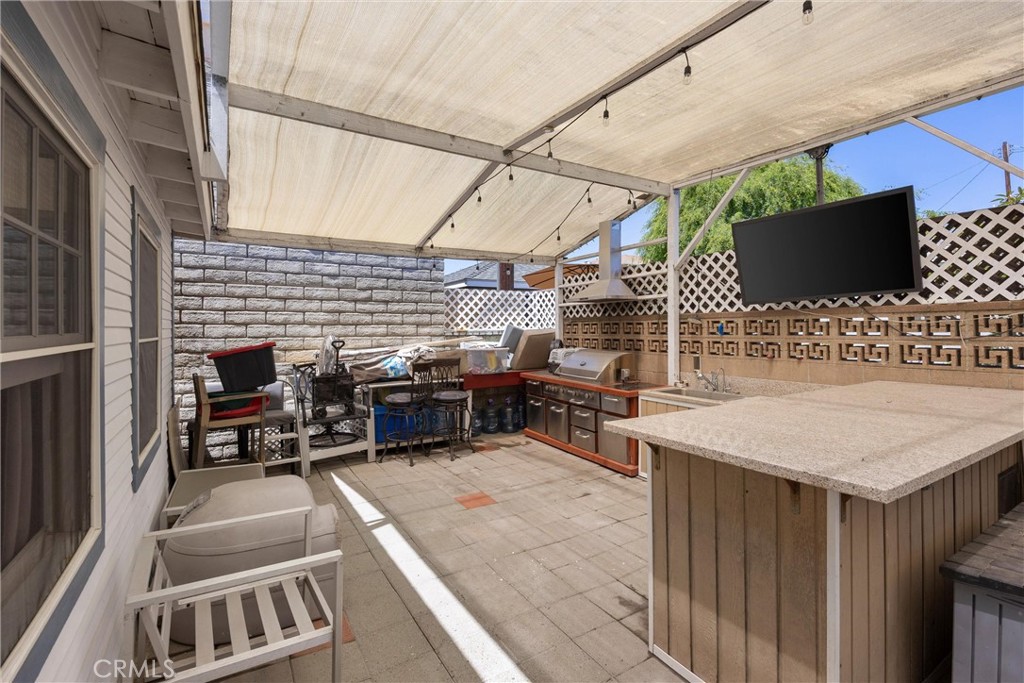 903 N 1st