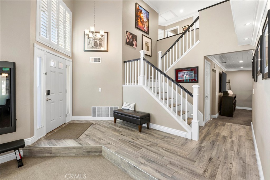 6551 Westmont