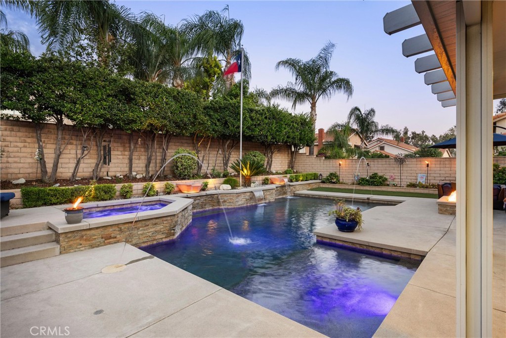 6551 Westmont