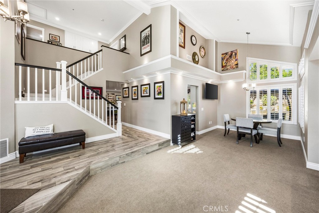 6551 Westmont
