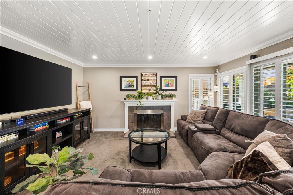 6551 Westmont